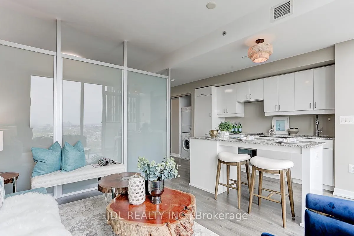 Photo 19 of Unit 3201, 426 University Avenue, Toronto, Kensington-Chinatown — HOMEH