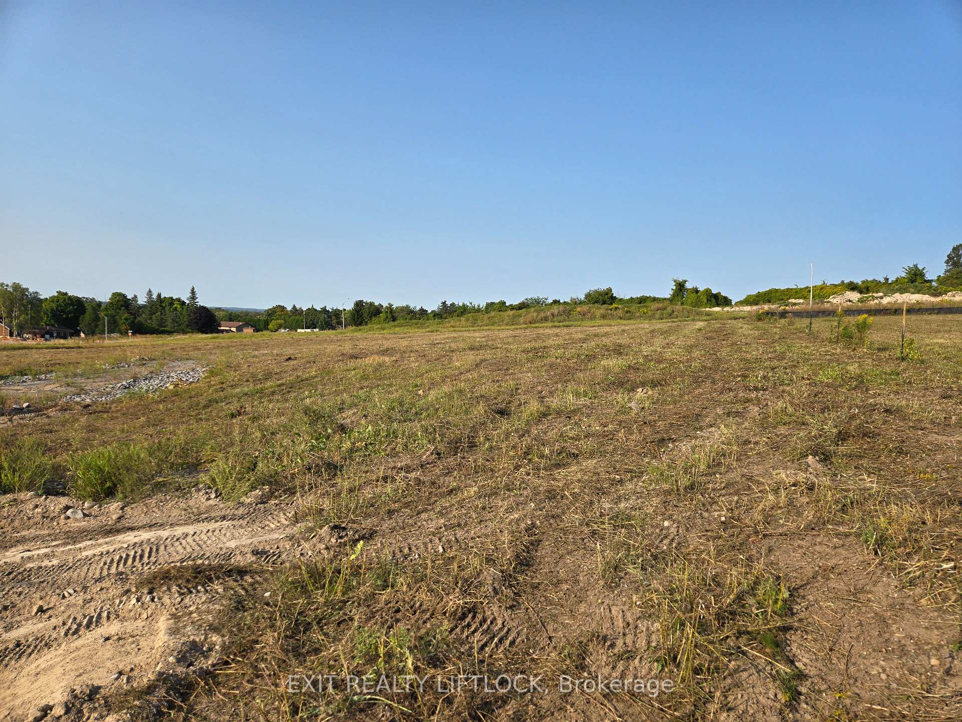 Photo 2 of 1912 Ashley Crescent, Cavan Monaghan, Cavan Twp — HOMEH