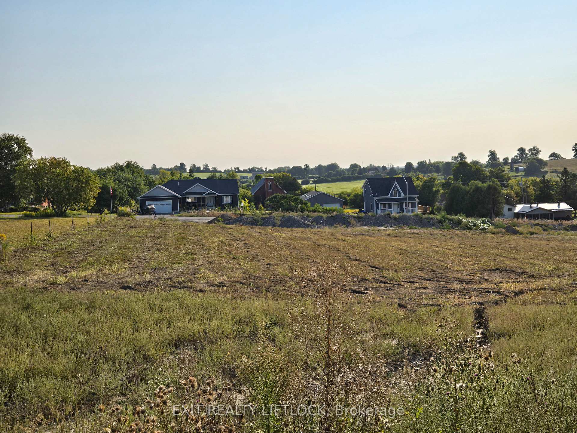 Photo 4 of 1912 Ashley Crescent, Cavan Monaghan, Cavan Twp — HOMEH