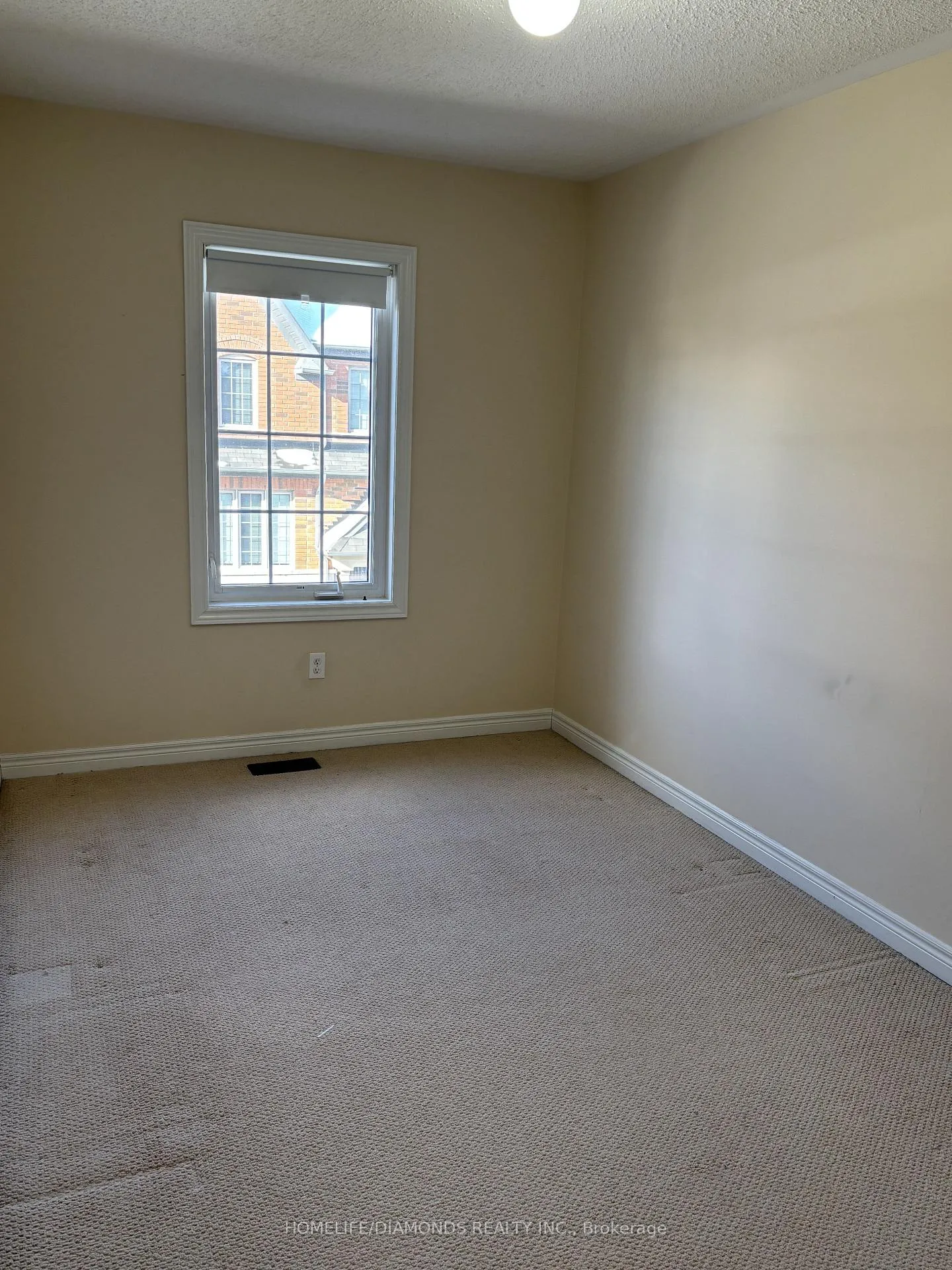 Photo 12 of 118 Sea Drifter Crescent, Brampton, Bram East — HOMEH