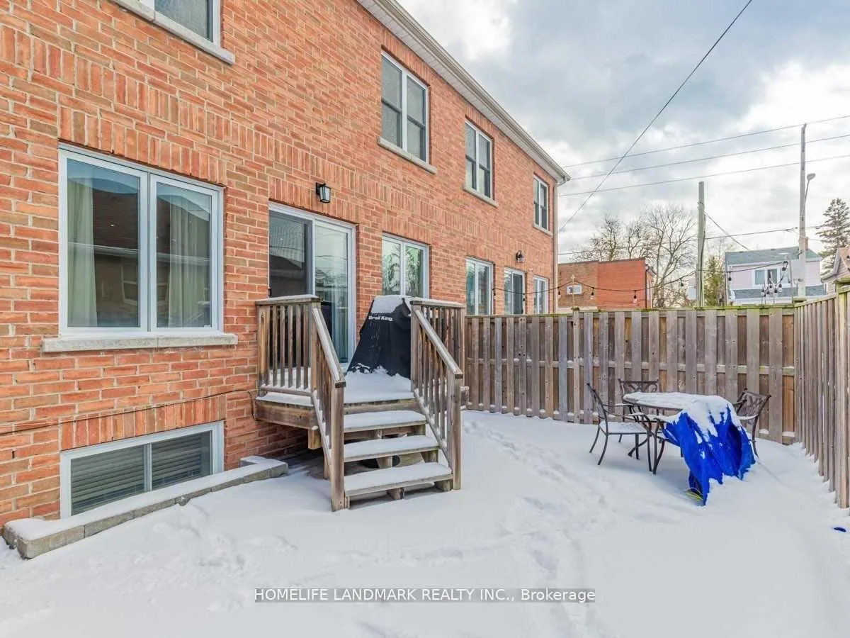Photo 13 of 158b Glebemount Avenue, Toronto, Danforth Village-East York — HOMEH