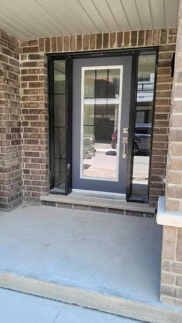 Photo 3 of 237 Lord Elgin Lane, Clarington, Bowmanville — HOMEH