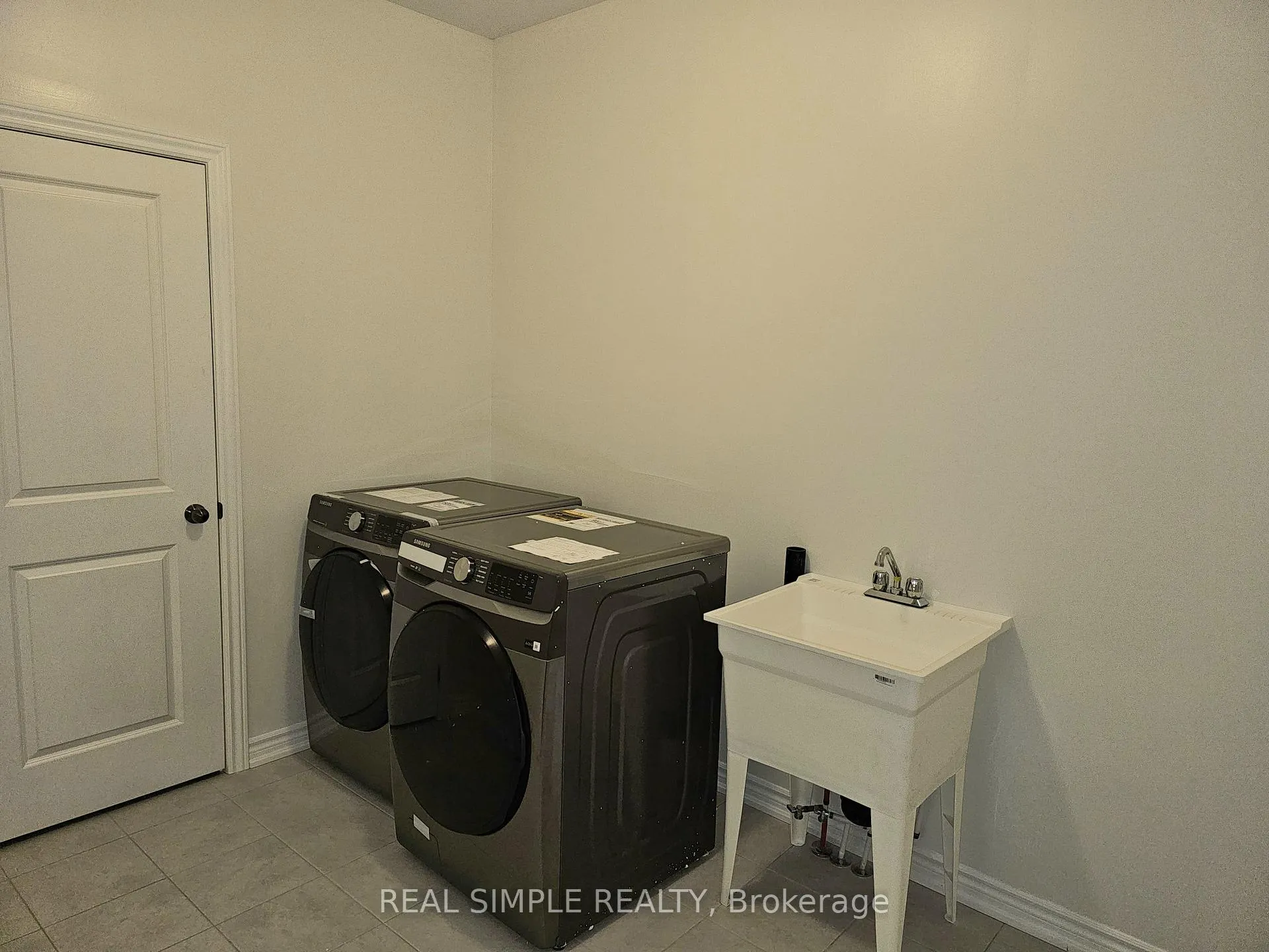 Photo 17 of 74 Lawrence D. Pridham Avenue E, New Tecumseth, Rural New Tecumseth — HOMEH