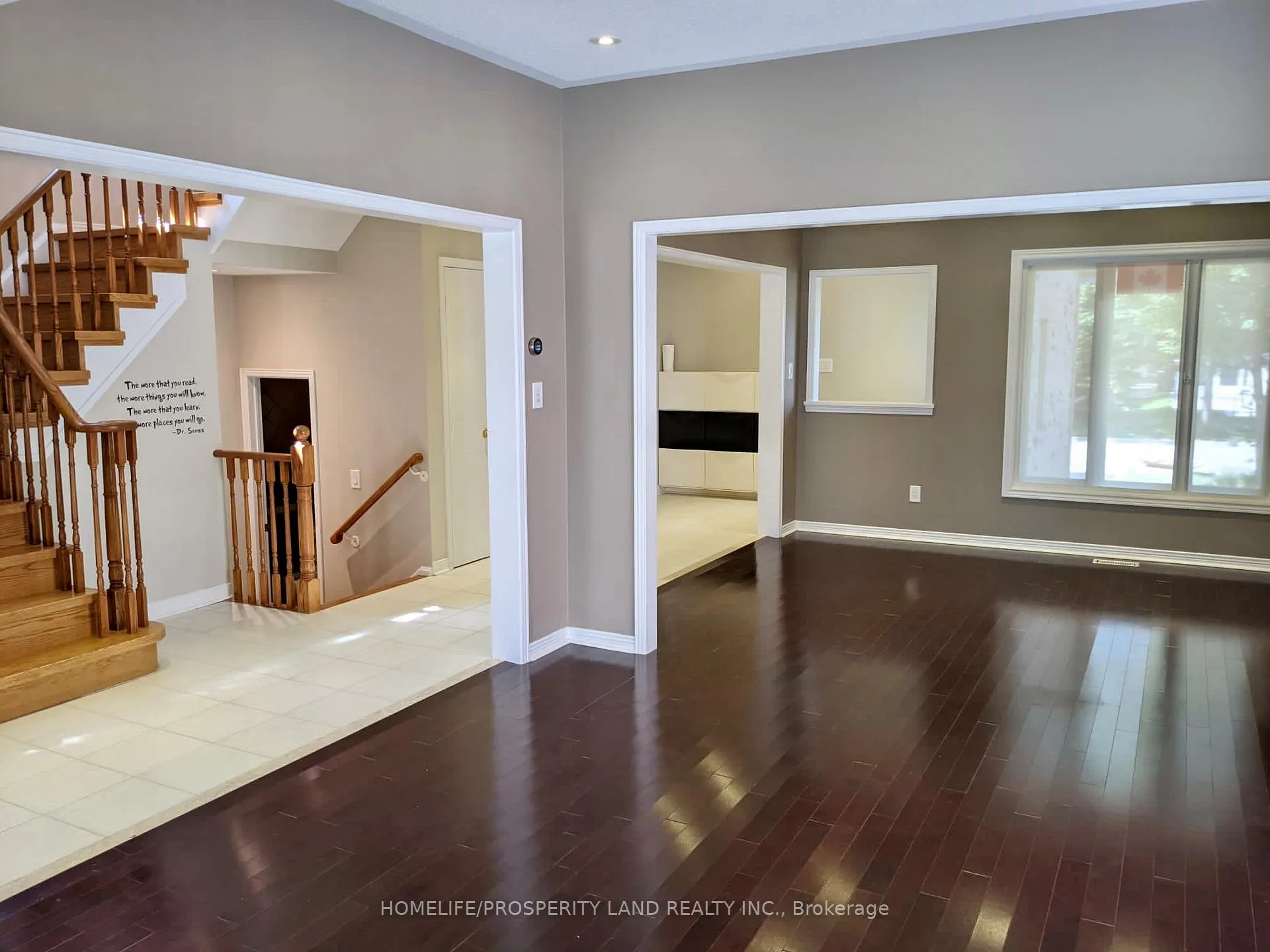 Photo 2 of 149 Canterfield Close, Markham, Markville — HOMEH