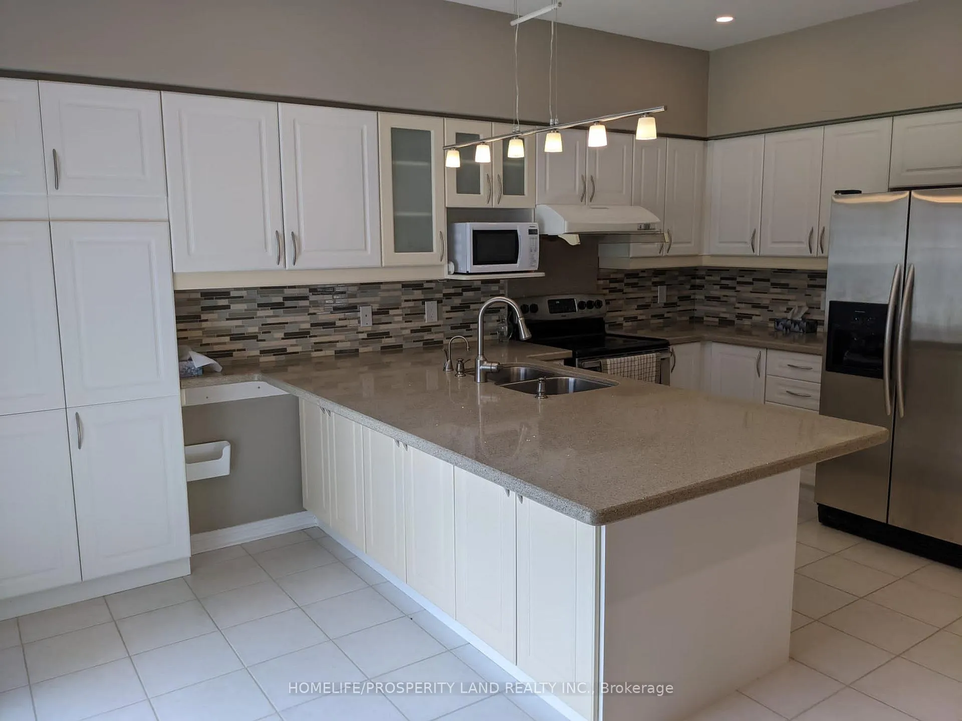 Photo 5 of 149 Canterfield Close, Markham, Markville — HOMEH