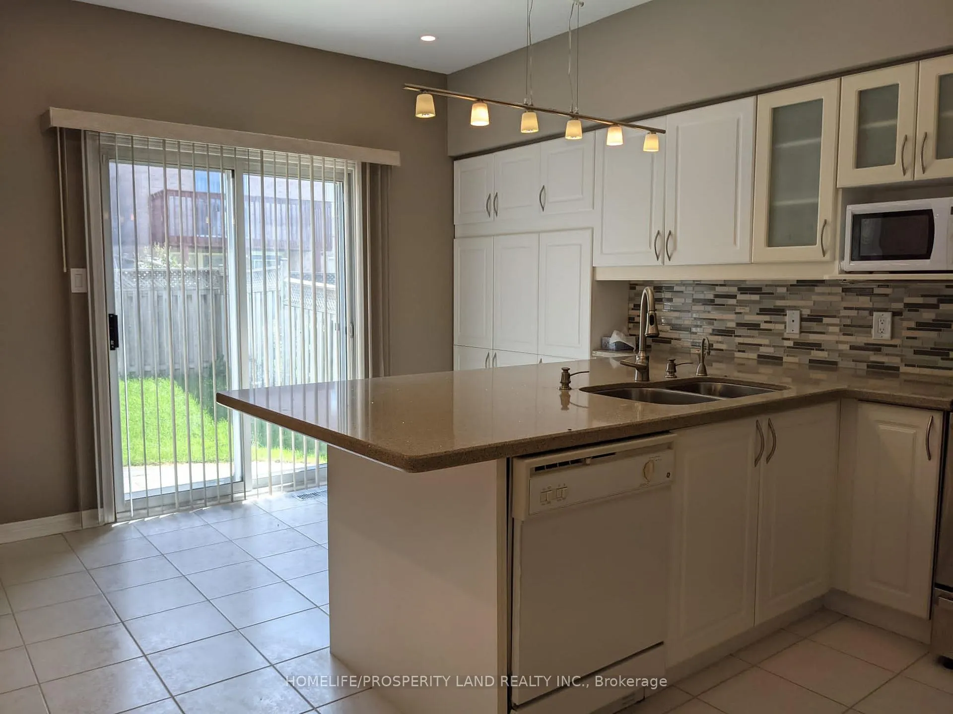 Photo 7 of 149 Canterfield Close, Markham, Markville — HOMEH