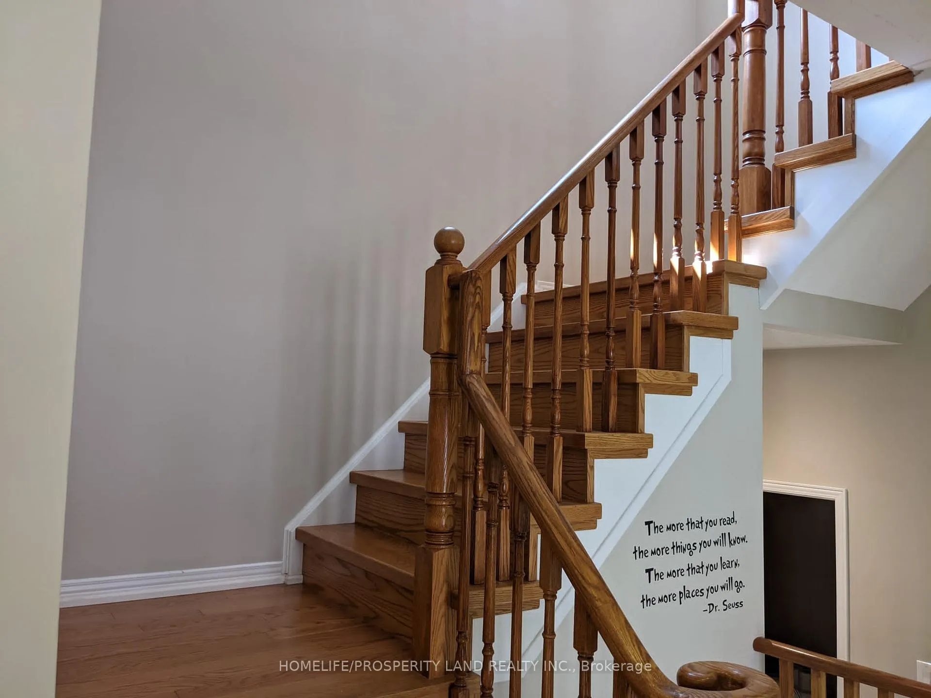 Photo 8 of 149 Canterfield Close, Markham, Markville — HOMEH