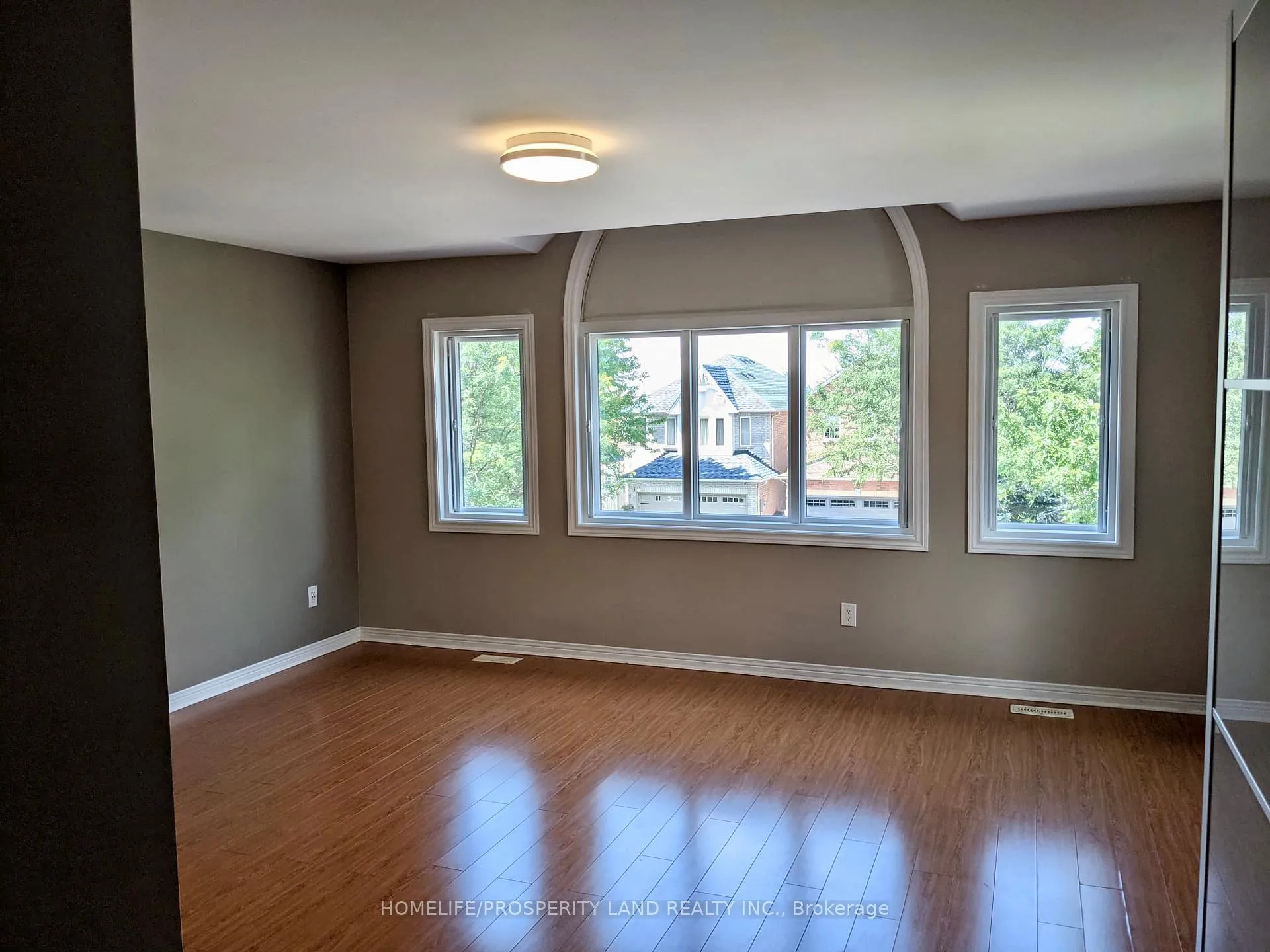 Photo 10 of 149 Canterfield Close, Markham, Markville — HOMEH