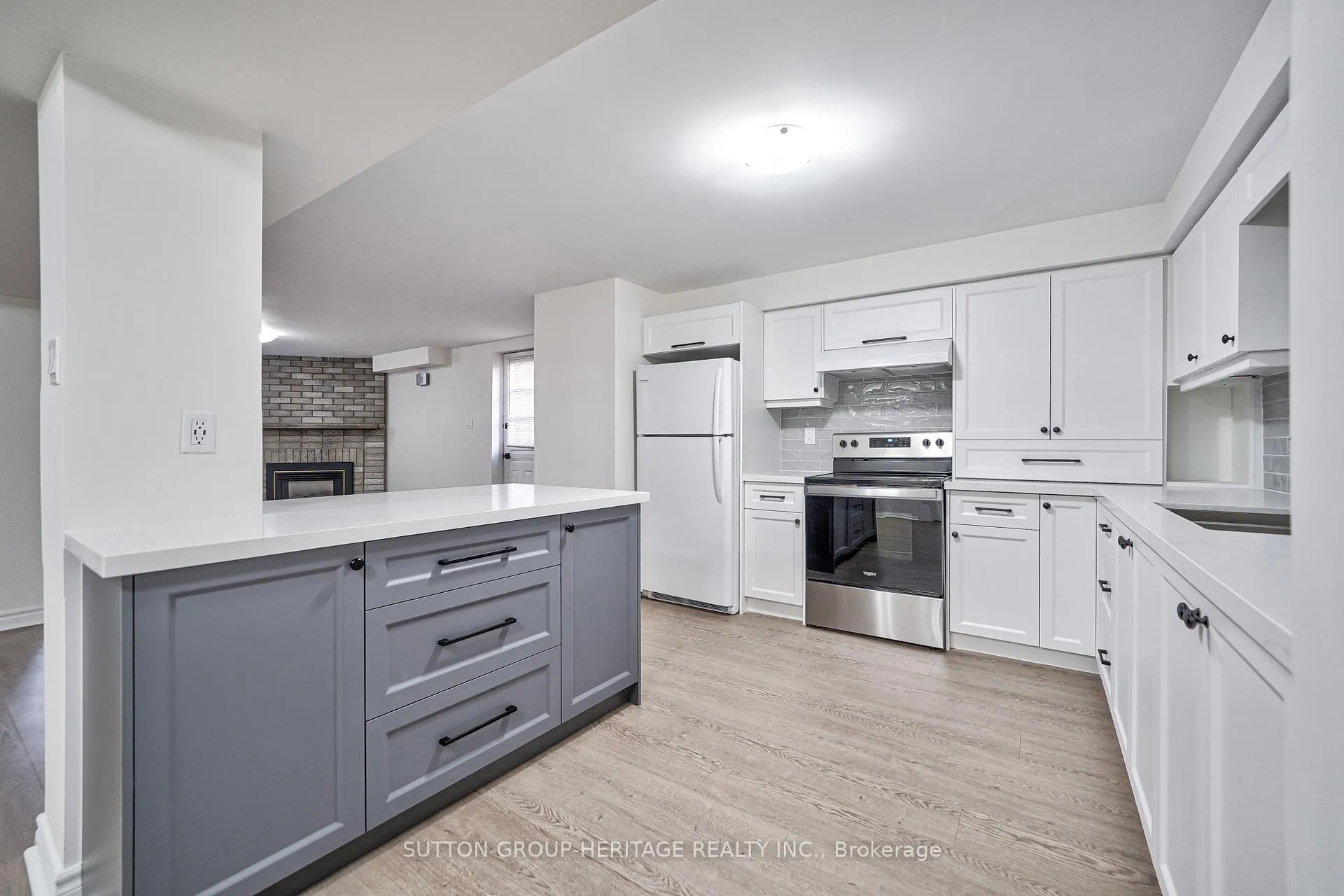 Photo 10 of 4 Withay Drive, Ajax, Central West — HOMEH
