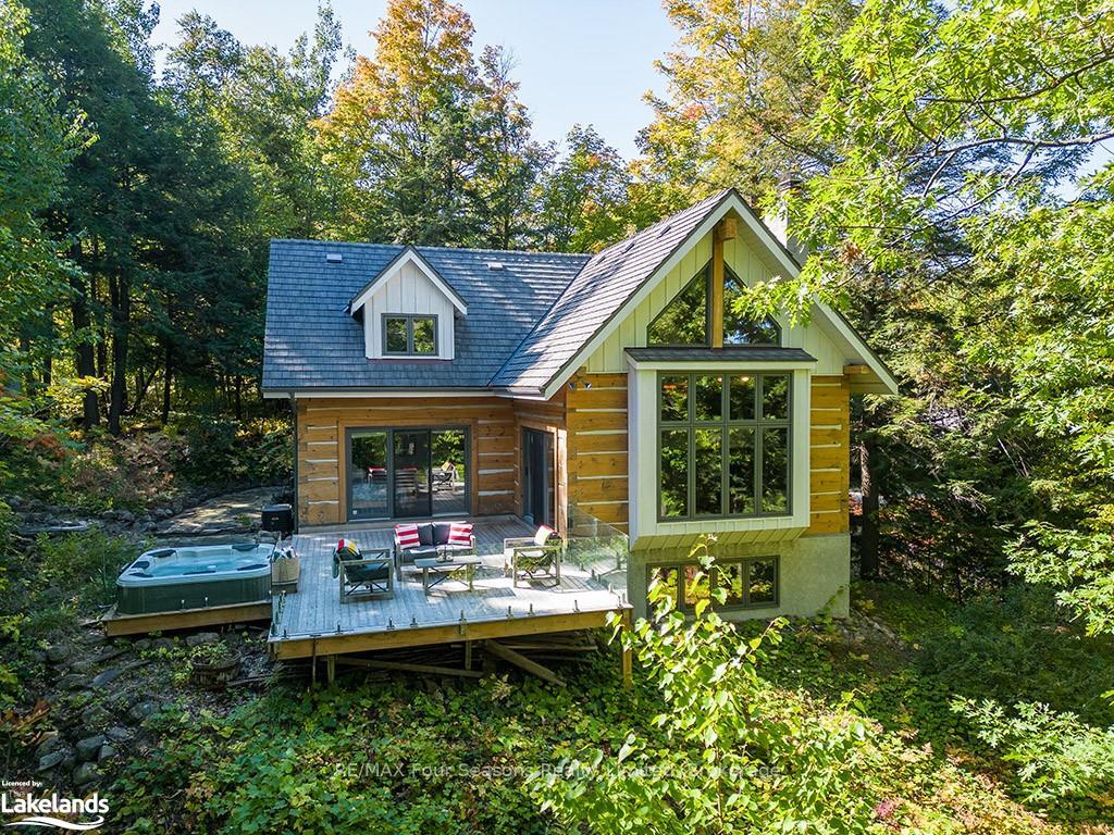 Front of 155 Aspen Way