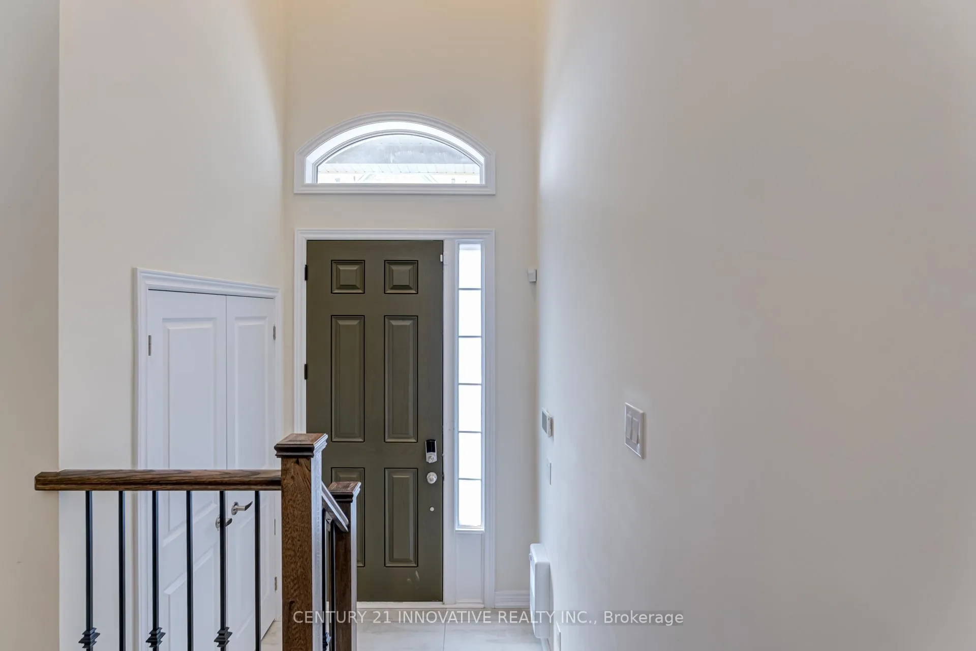 Photo 3 of 4 Icemaker Way, Whitby, Rural Whitby — HOMEH