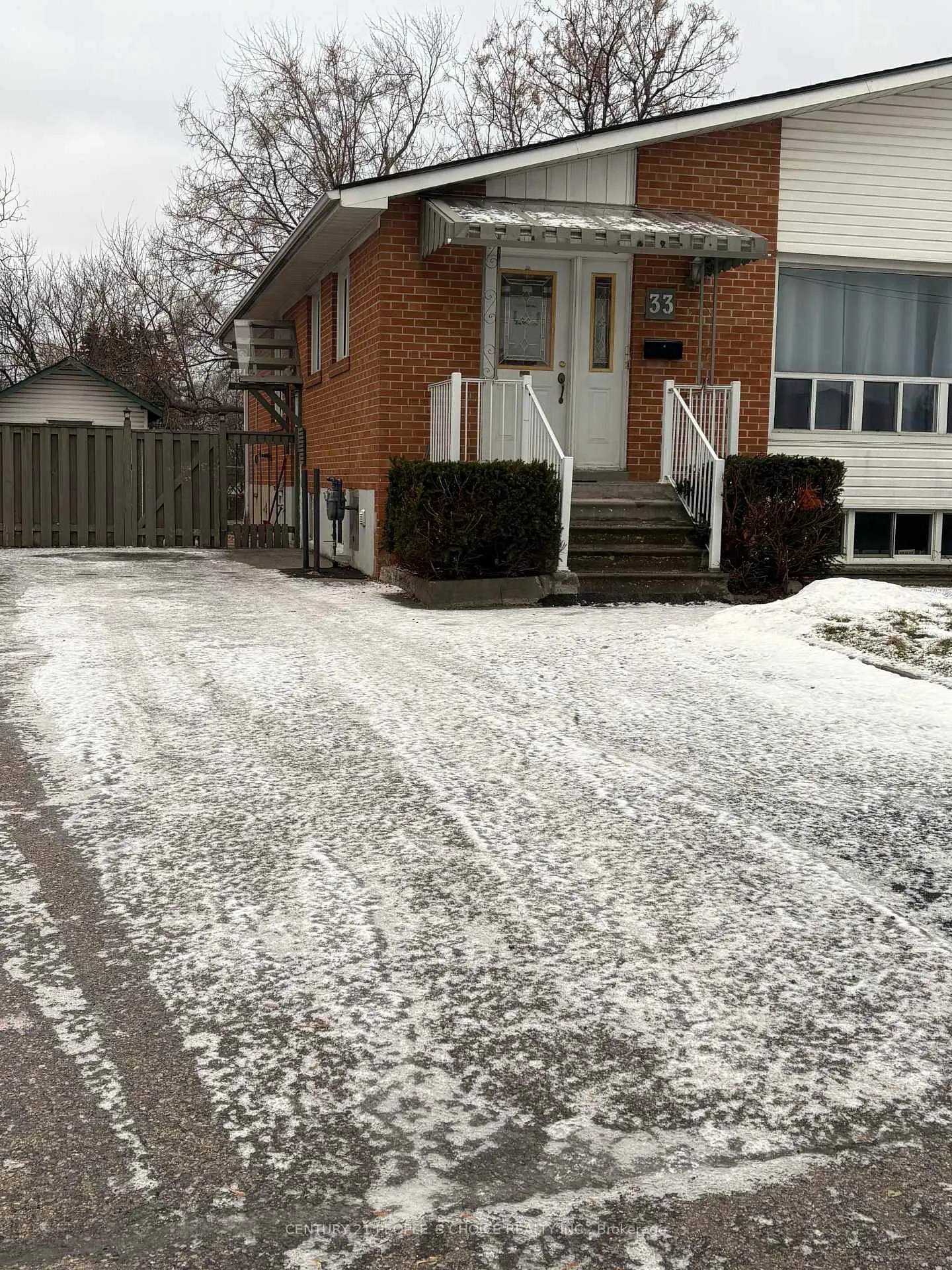 Photo 1 of 33 Ashwood Crescent, Brampton, Avondale — HOMEH