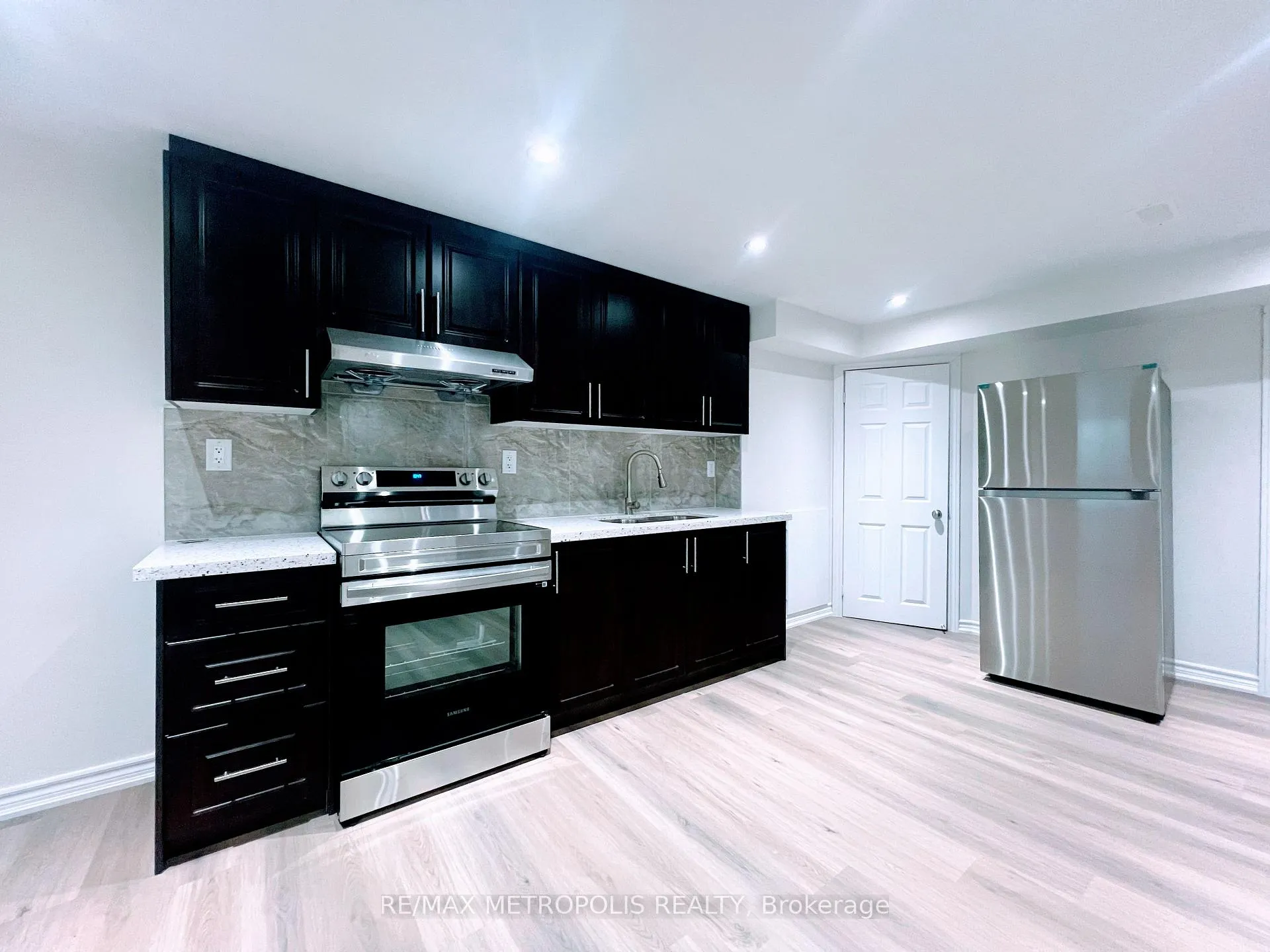 Photo 4 of Unit Bsmt, 38 Reed Drive, Ajax, Central — HOMEH