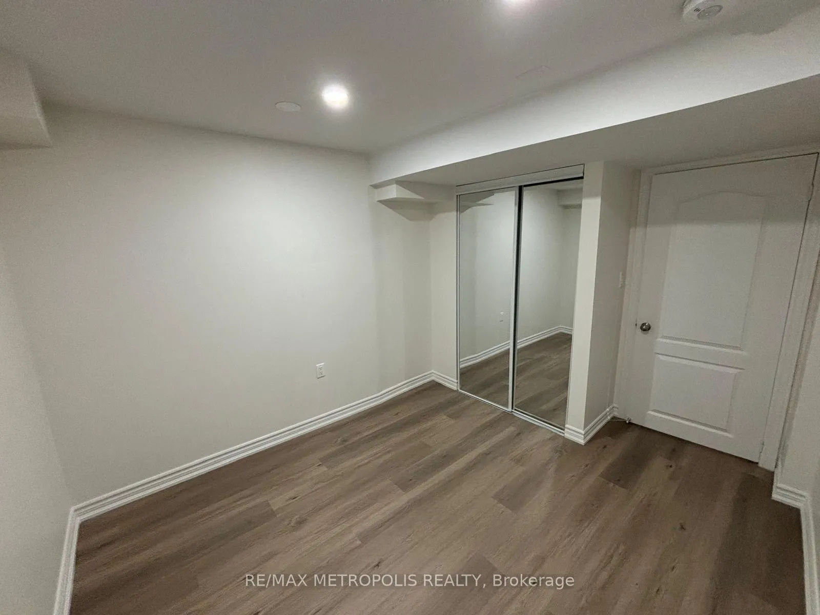 Photo 11 of Unit Bsmt, 38 Reed Drive, Ajax, Central — HOMEH