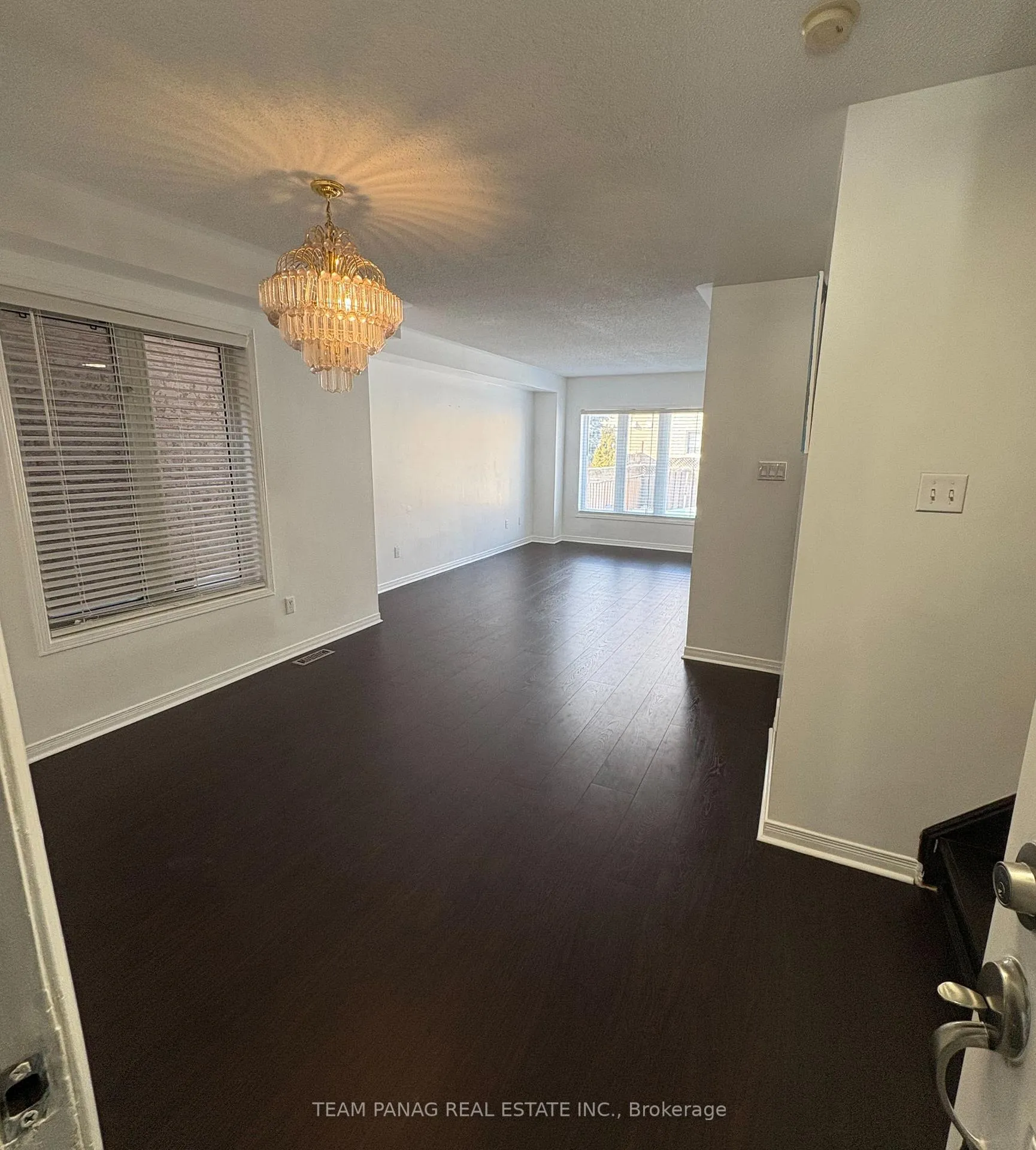 Photo 2 of 48 Gecko Court, Brampton, Sandringham-Wellington — HOMEH