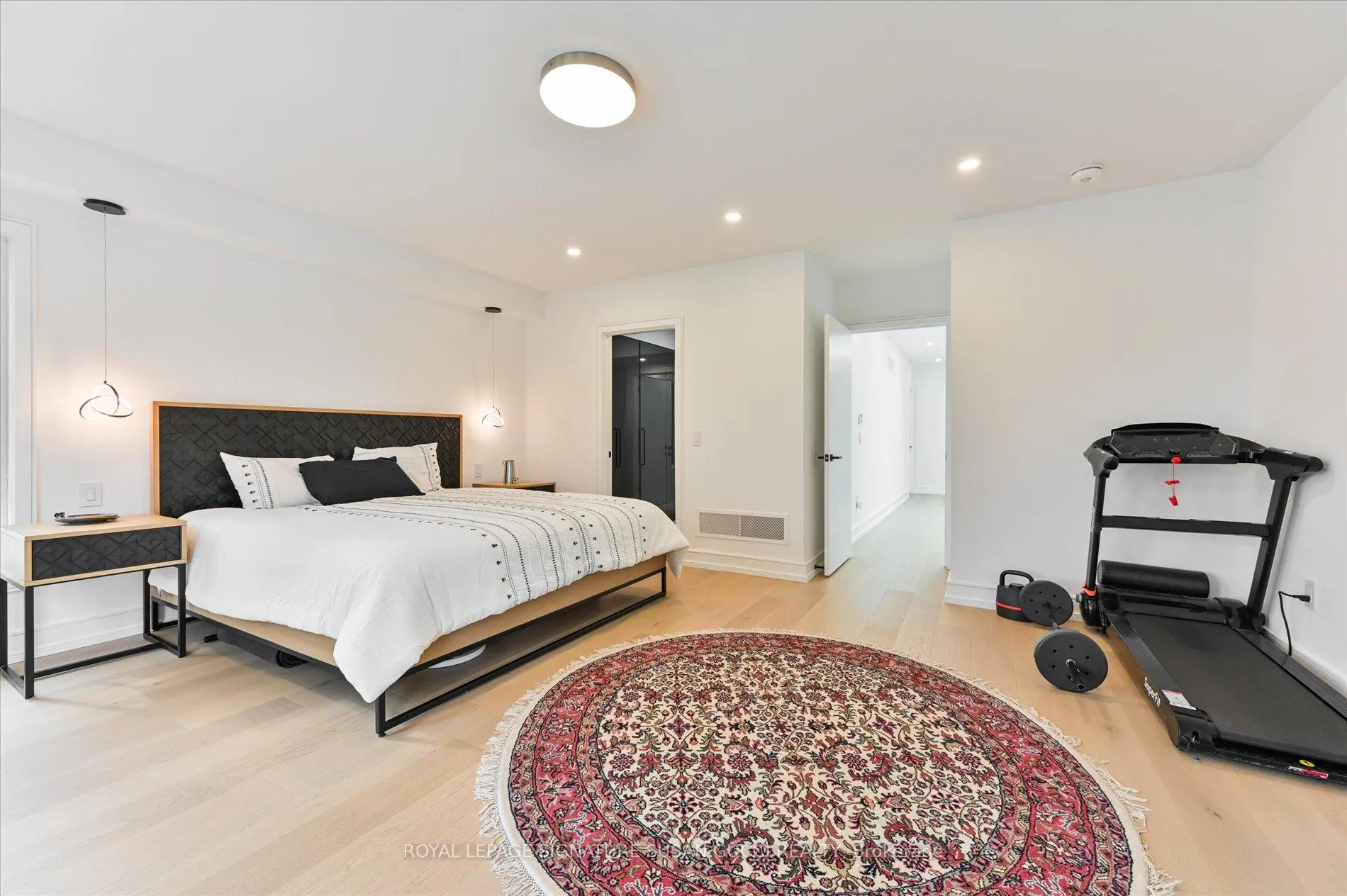 Photo 18 of 36 Glenshaw Crescent, Toronto, O'Connor-Parkview — HOMEH