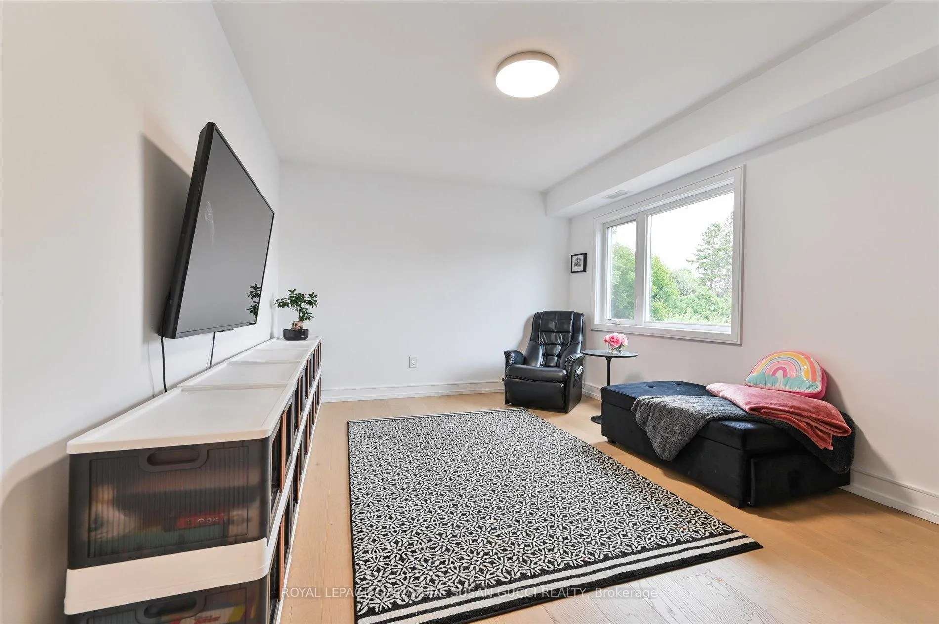 Photo 22 of 36 Glenshaw Crescent, Toronto, O'Connor-Parkview — HOMEH