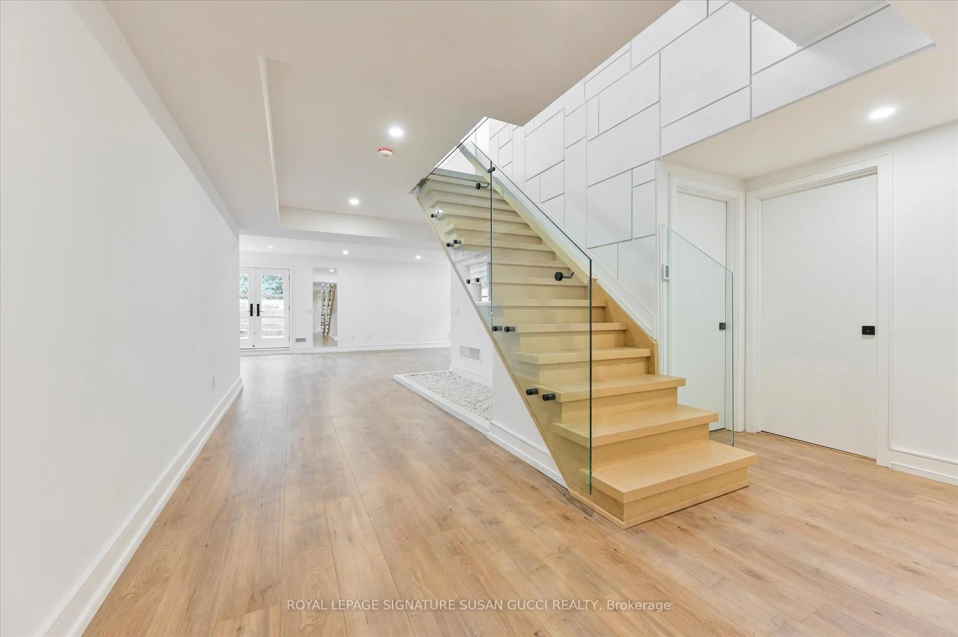 Photo 26 of 36 Glenshaw Crescent, Toronto, O'Connor-Parkview — HOMEH