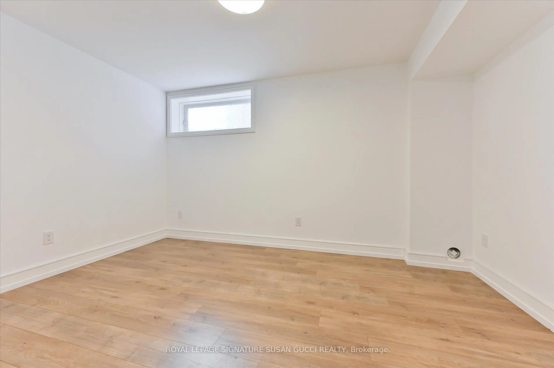 Photo 30 of 36 Glenshaw Crescent, Toronto, O'Connor-Parkview — HOMEH