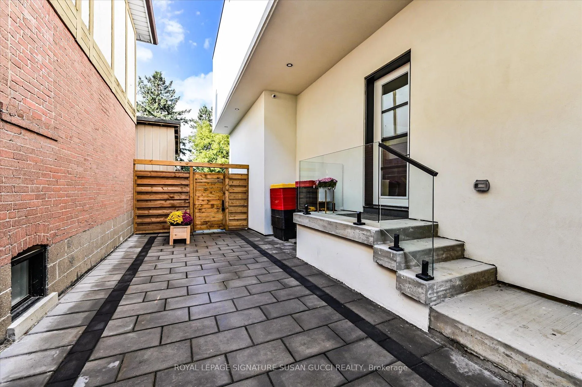 Photo 35 of 36 Glenshaw Crescent, Toronto, O'Connor-Parkview — HOMEH
