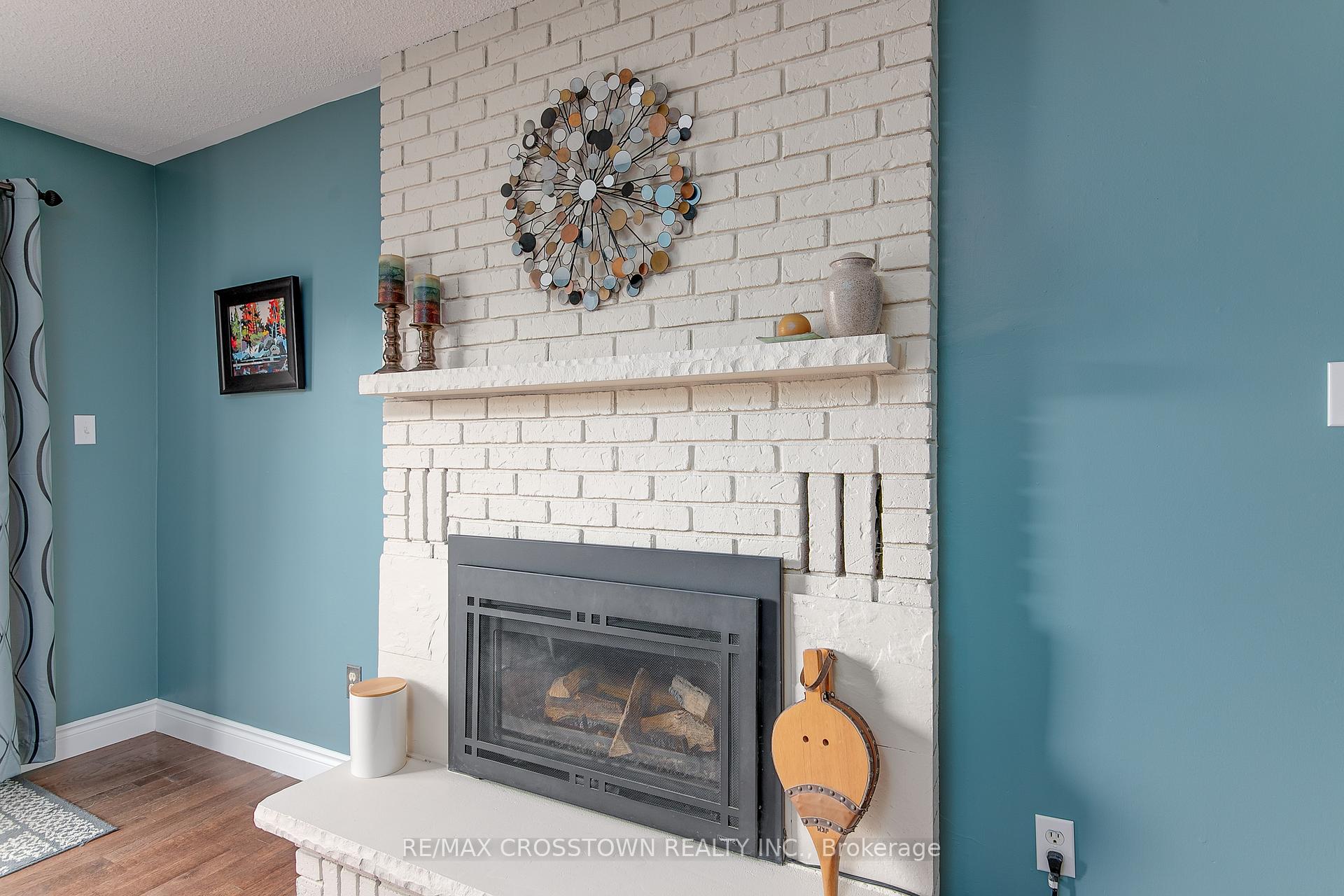 Photo 11 of 122 Marshall Street S, Barrie, Allandale Heights — HOMEH