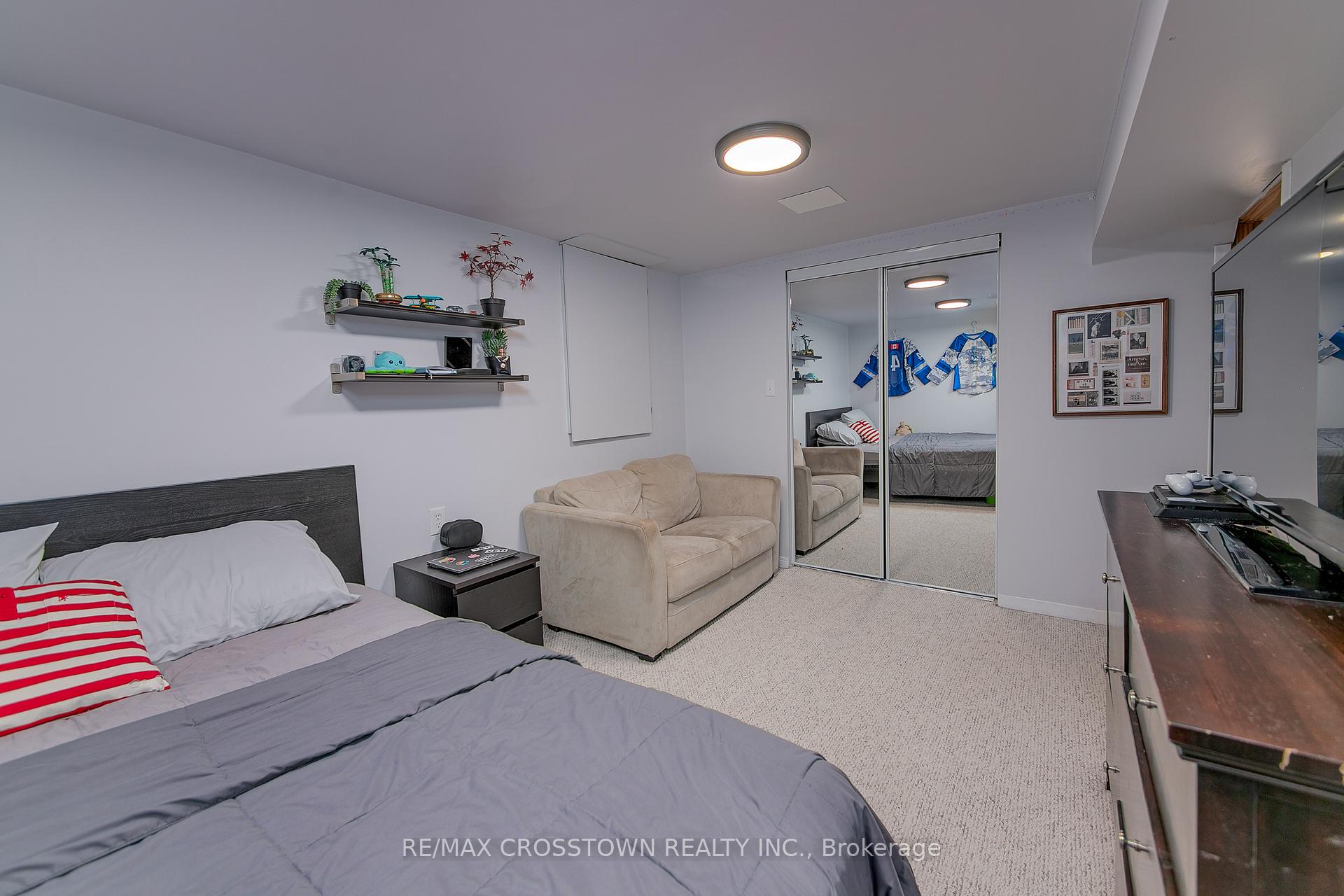 Photo 19 of 122 Marshall Street S, Barrie, Allandale Heights — HOMEH