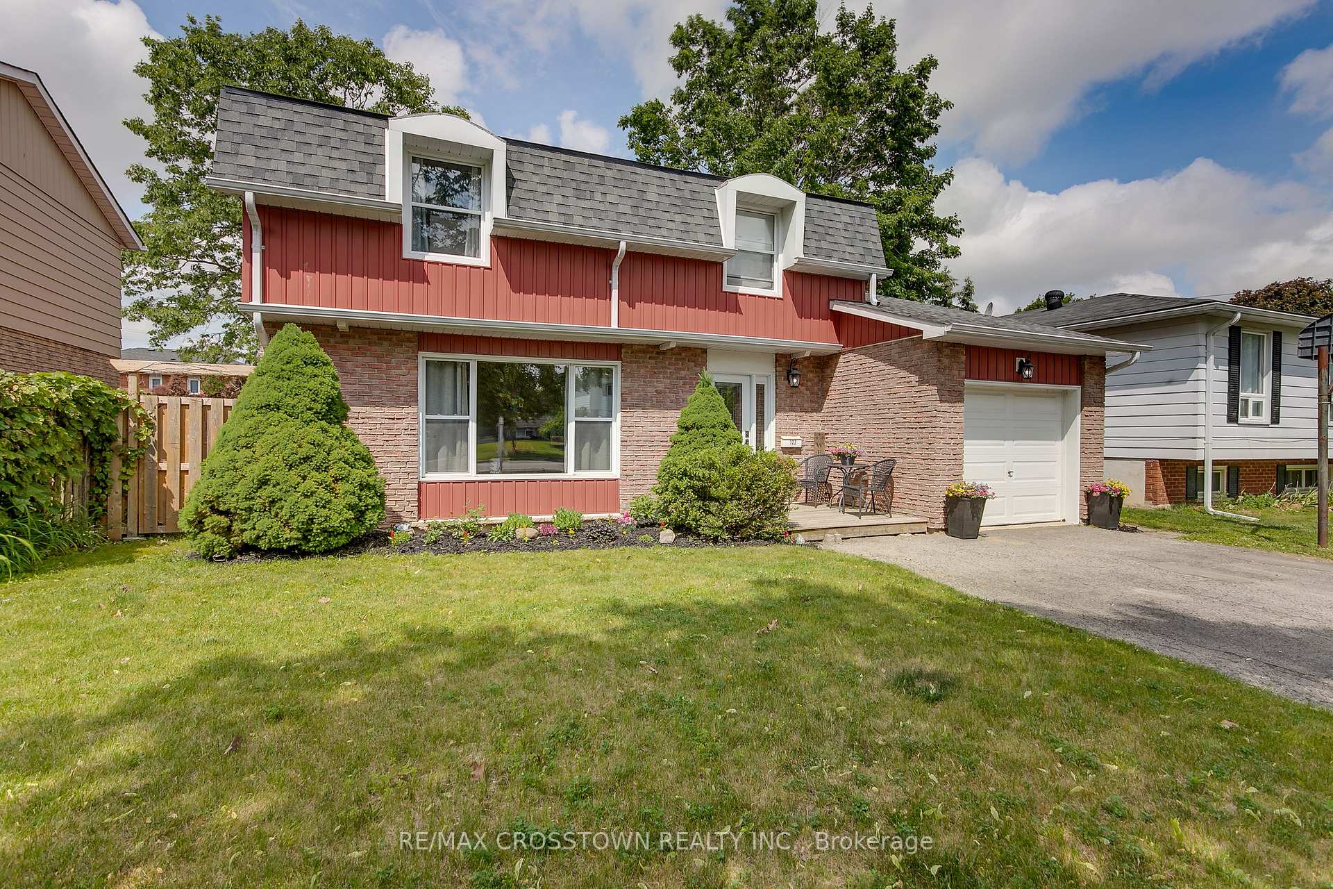 Photo 21 of 122 Marshall Street S, Barrie, Allandale Heights — HOMEH