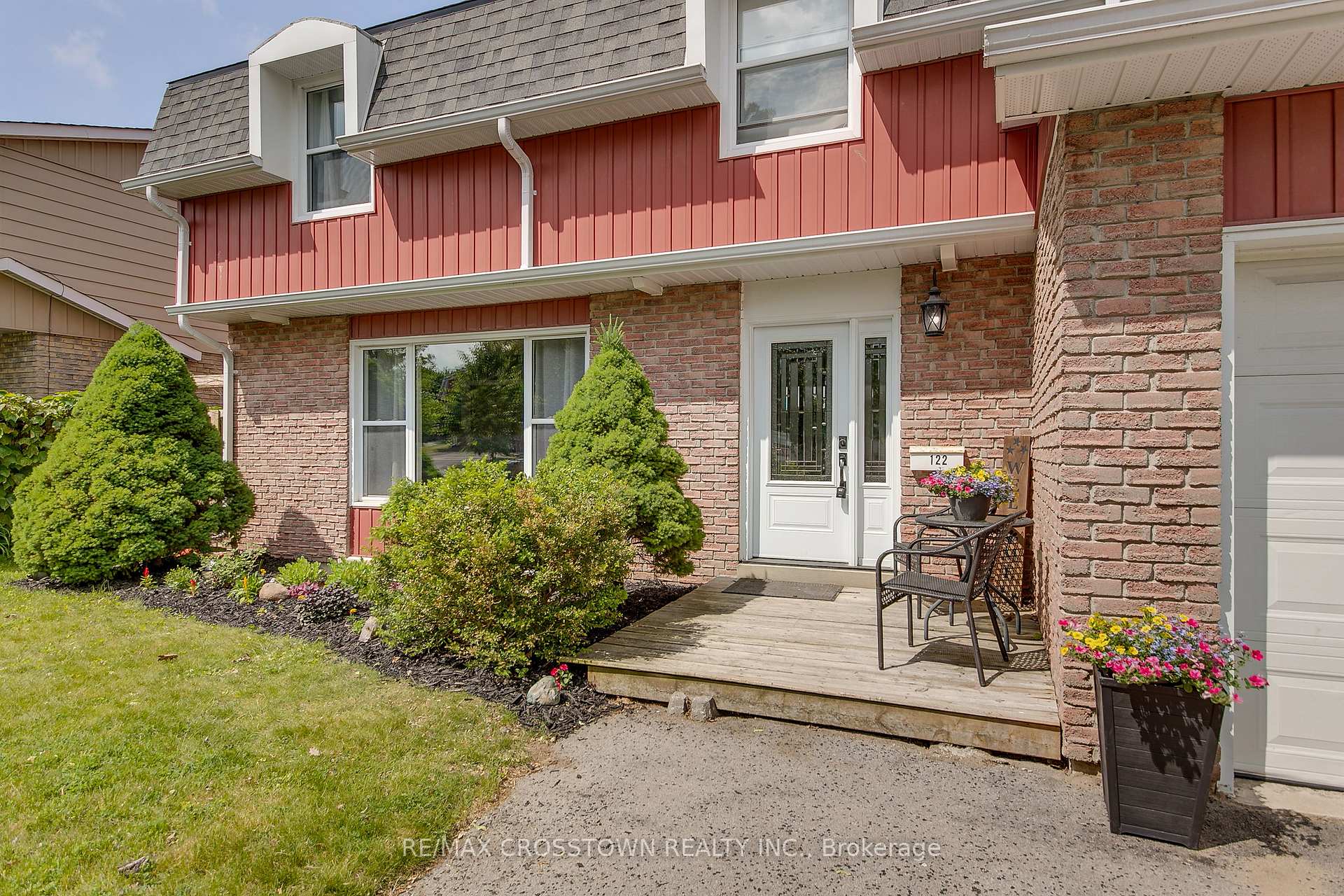 Photo 22 of 122 Marshall Street S, Barrie, Allandale Heights — HOMEH