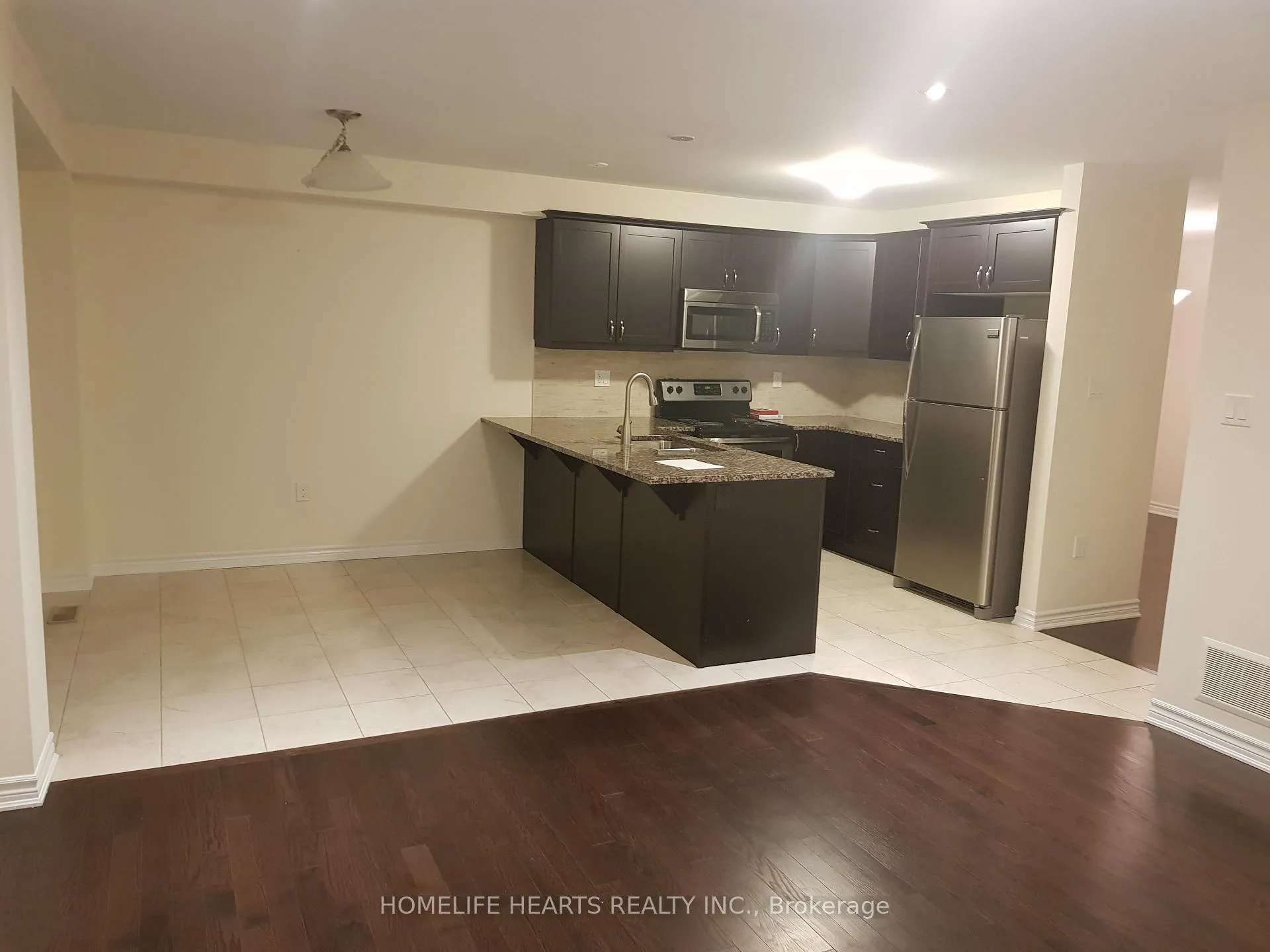 Photo 2 of 279 Grovehill Crescent, Kitchener, Rosenburg — HOMEH