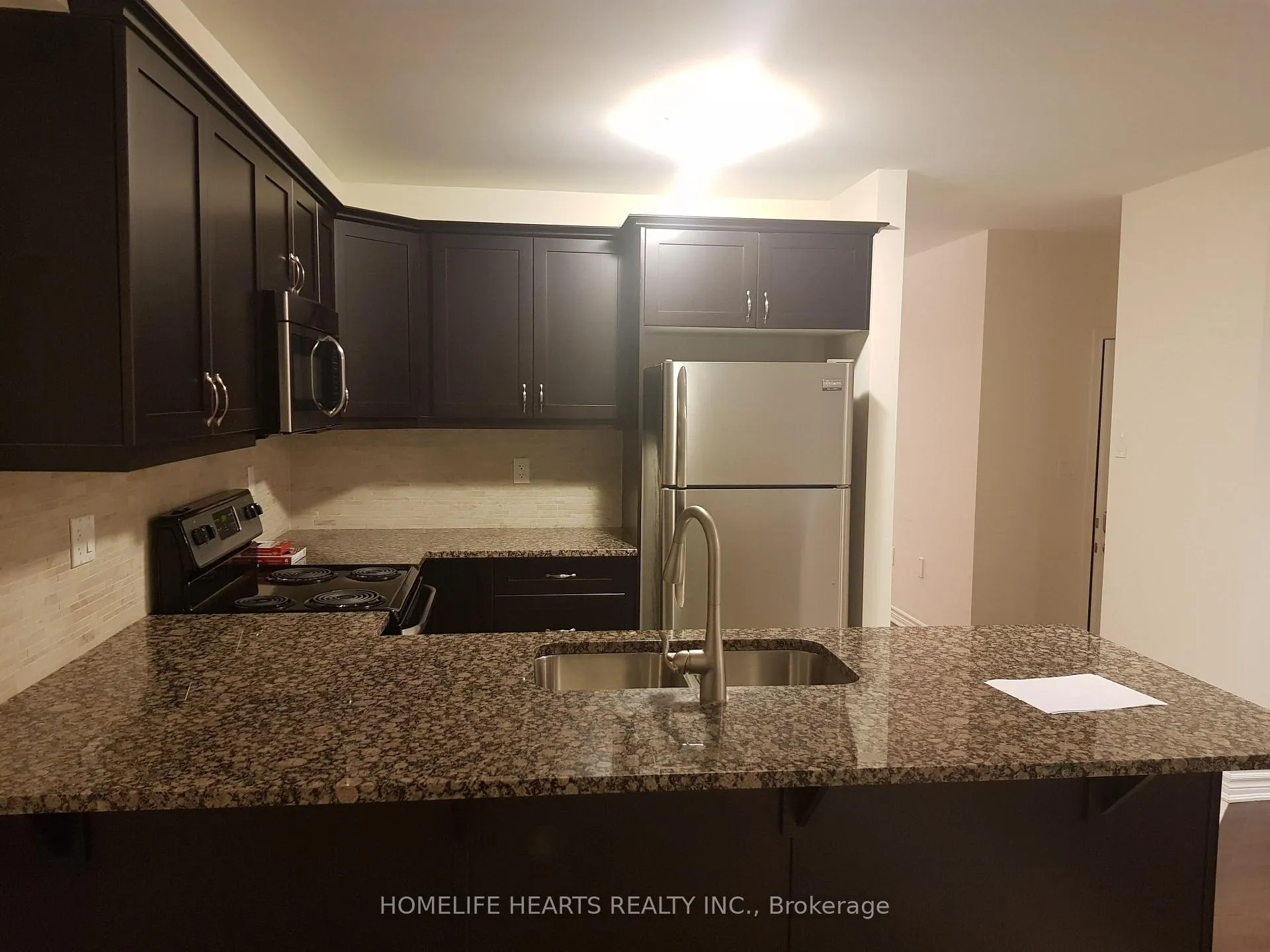 Photo 4 of 279 Grovehill Crescent, Kitchener, Rosenburg — HOMEH