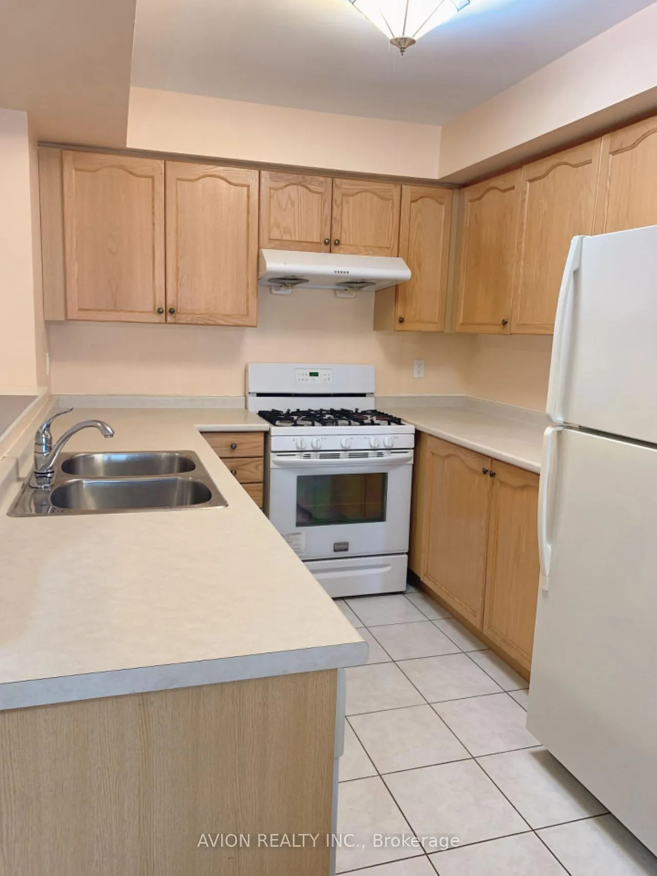 Photo 7 of 487 Bur Oak Avenue, Markham, Berczy — HOMEH