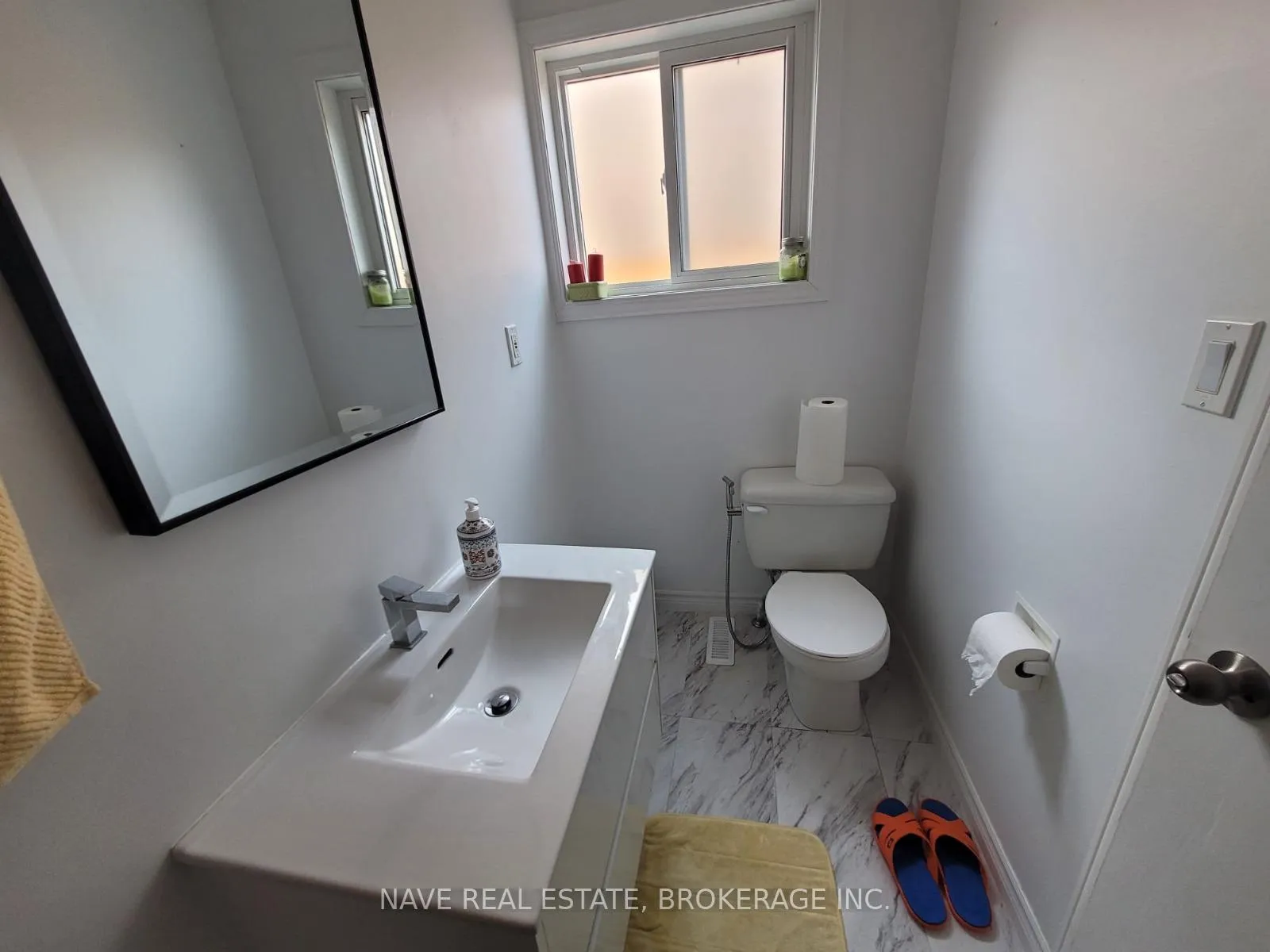 Photo 5 of Unit Ground, 109 Connaught Crescent, Caledon, Bolton West — HOMEH