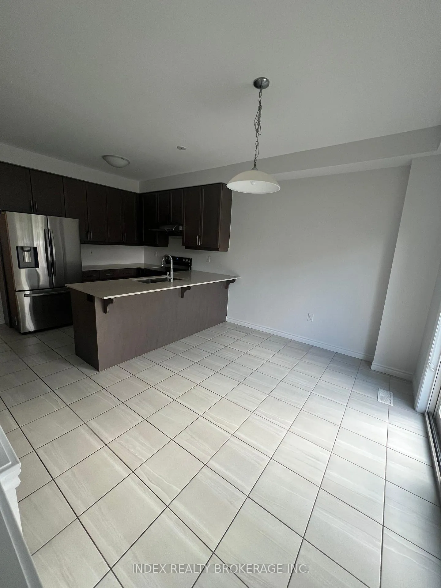 Photo 3 of 85 North Garden Boulevard, Scugog, Port Perry — HOMEH