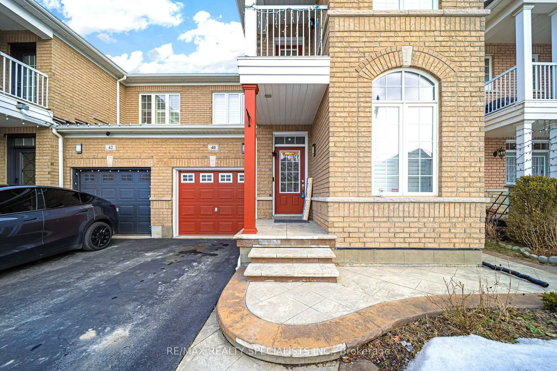 Photo 2 of 40 Begonia Crescent, Brampton, Northwest Brampton — HOMEH