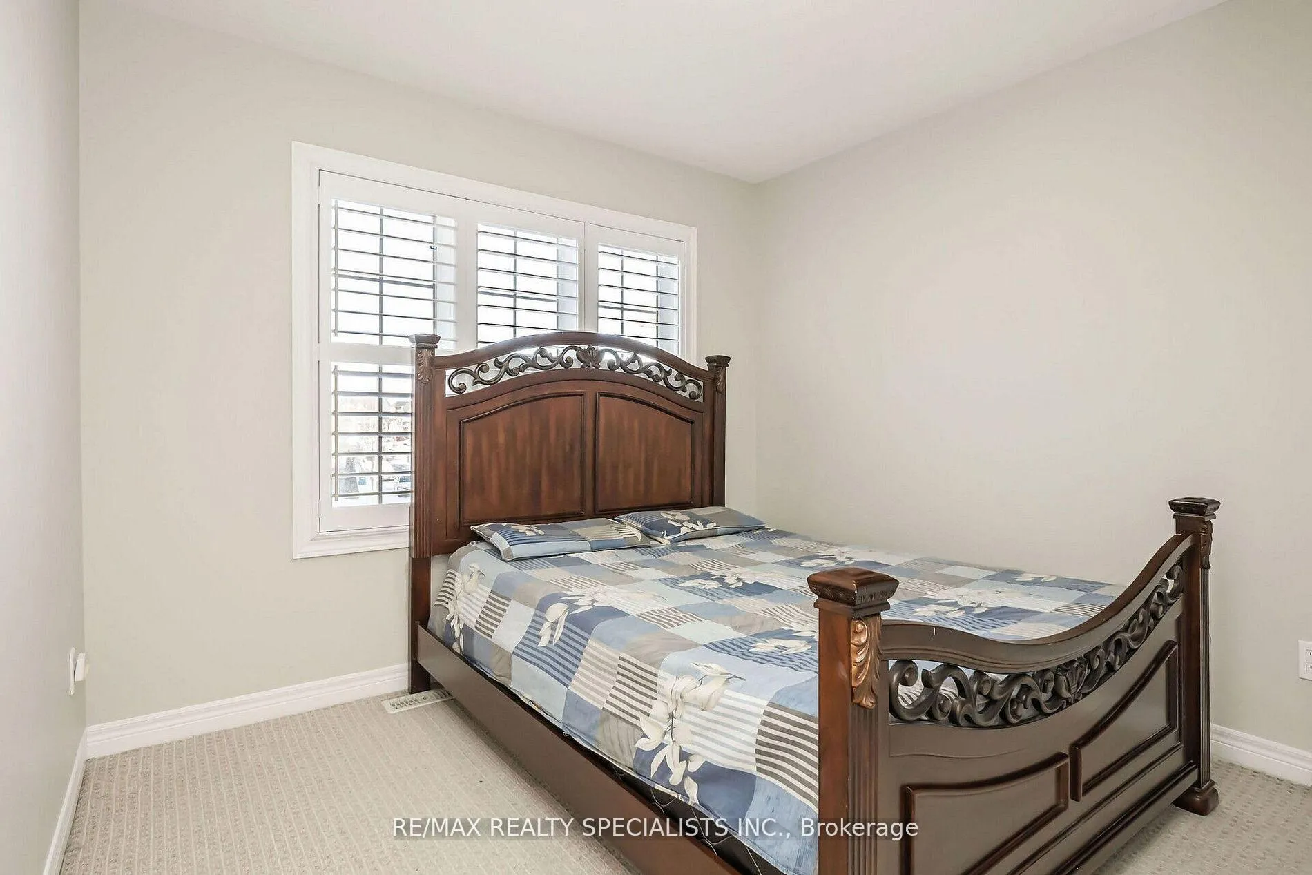 Photo 14 of 40 Begonia Crescent, Brampton, Northwest Brampton — HOMEH