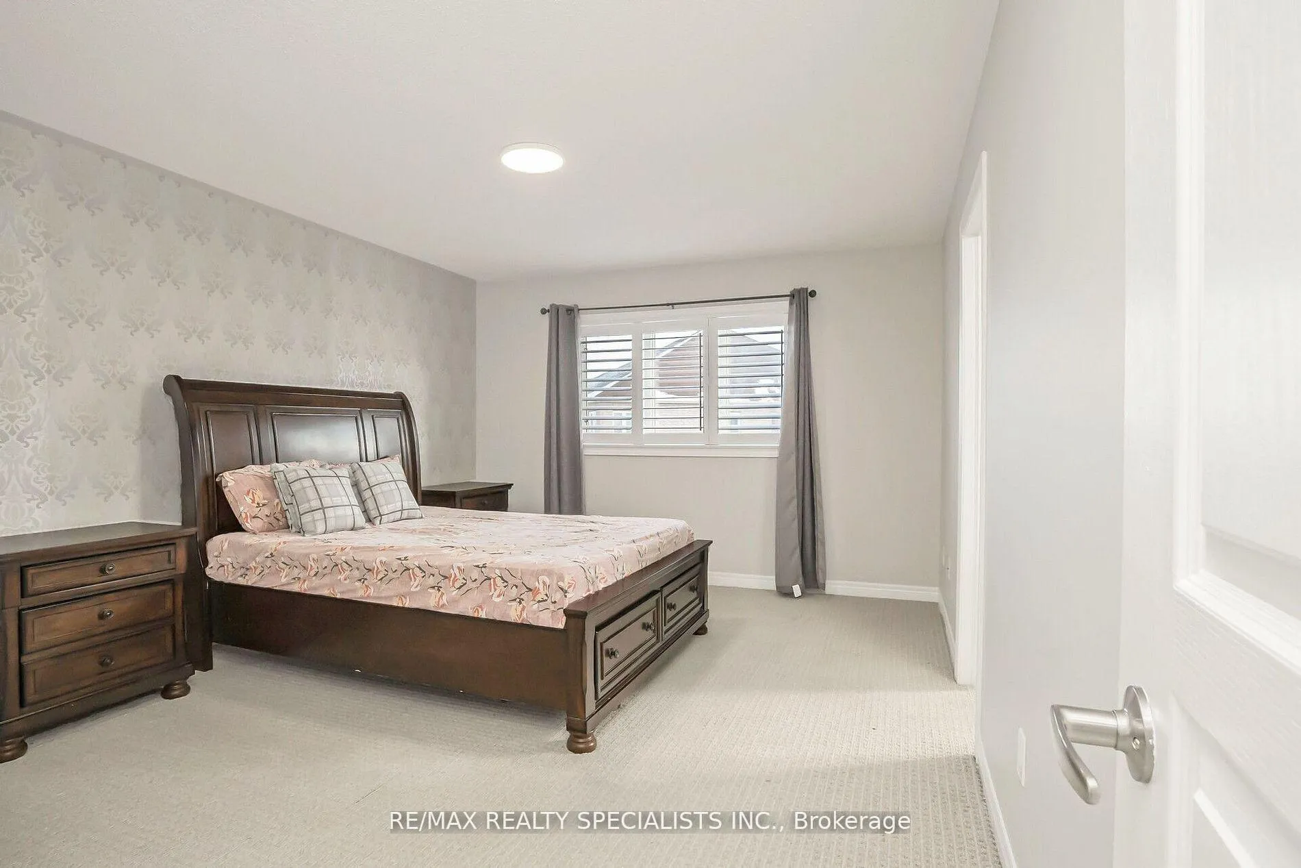 Photo 17 of 40 Begonia Crescent, Brampton, Northwest Brampton — HOMEH