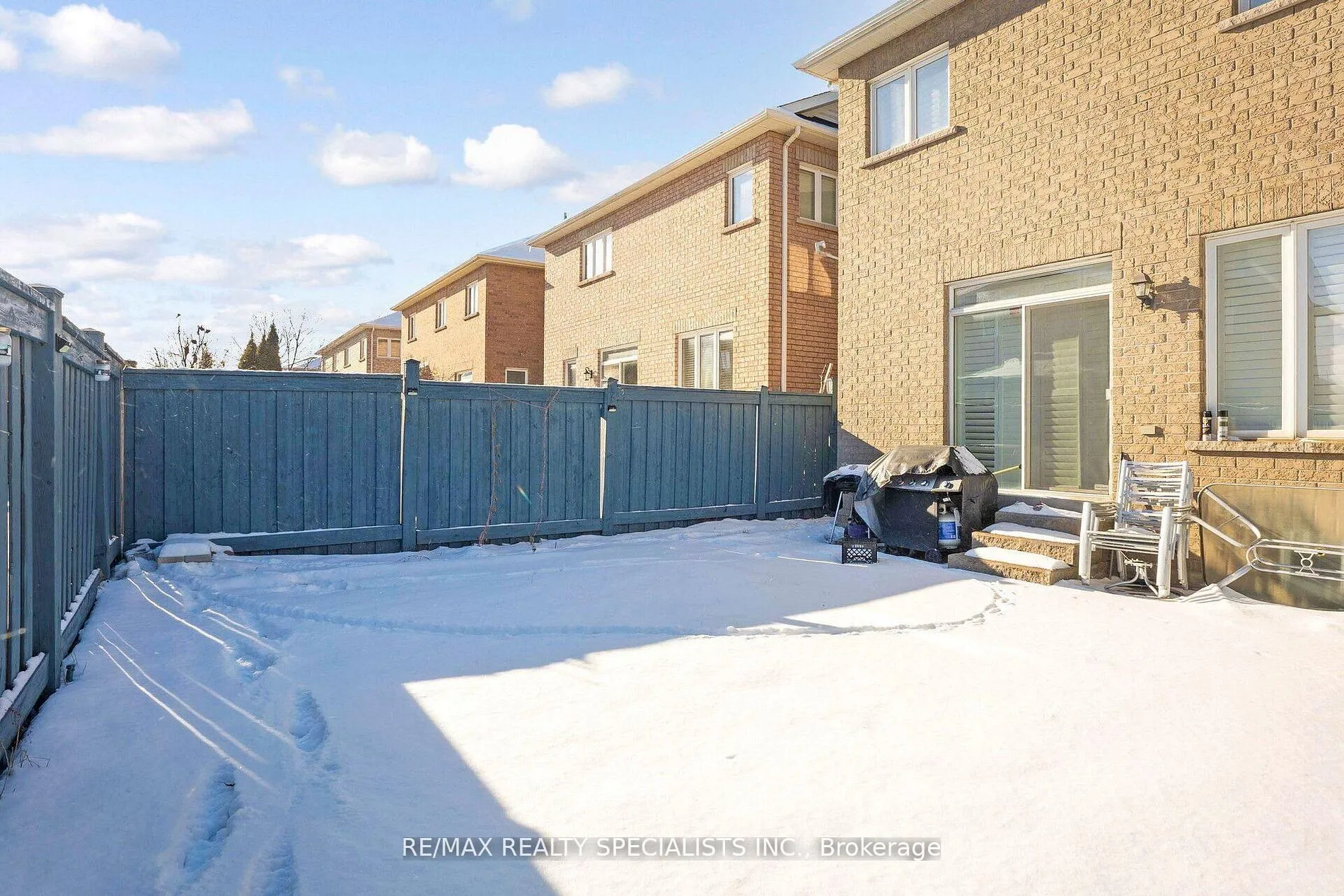 Photo 21 of 40 Begonia Crescent, Brampton, Northwest Brampton — HOMEH