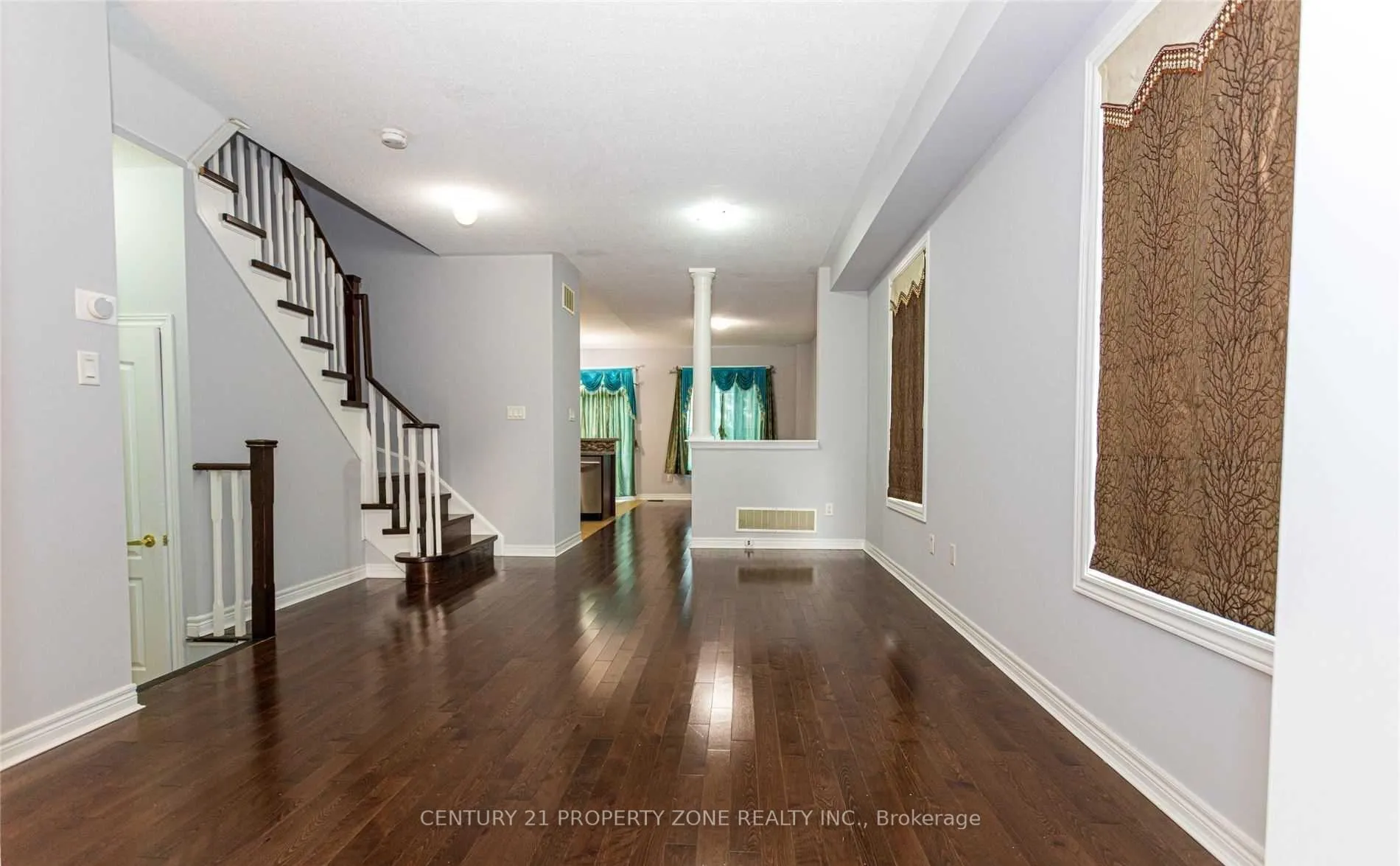 Photo 3 of 118 Calm Waters Crescent, Brampton, Madoc — HOMEH