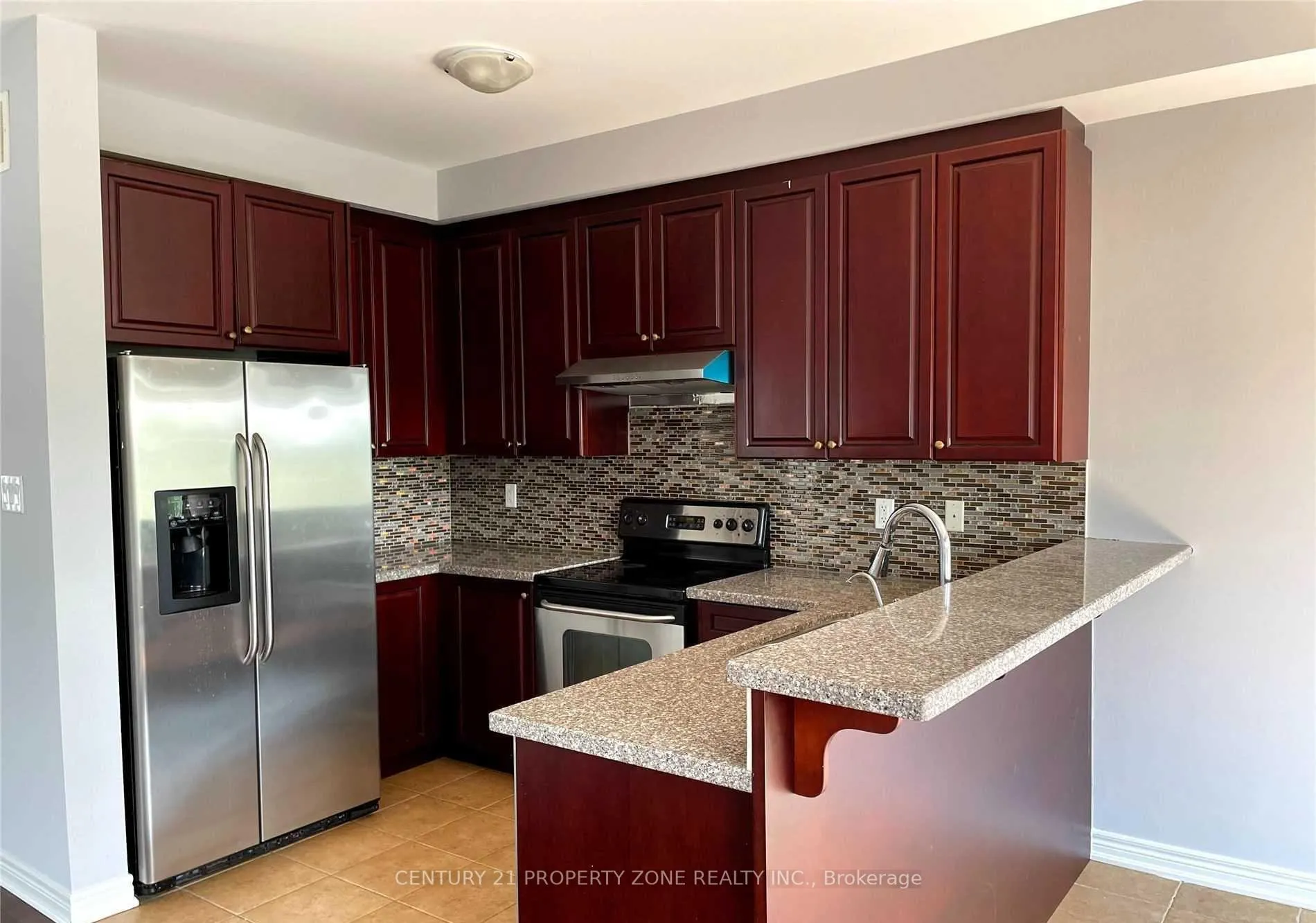Photo 8 of 118 Calm Waters Crescent, Brampton, Madoc — HOMEH