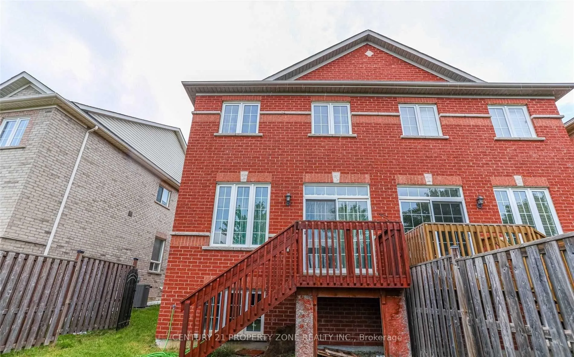 Photo 15 of 118 Calm Waters Crescent, Brampton, Madoc — HOMEH