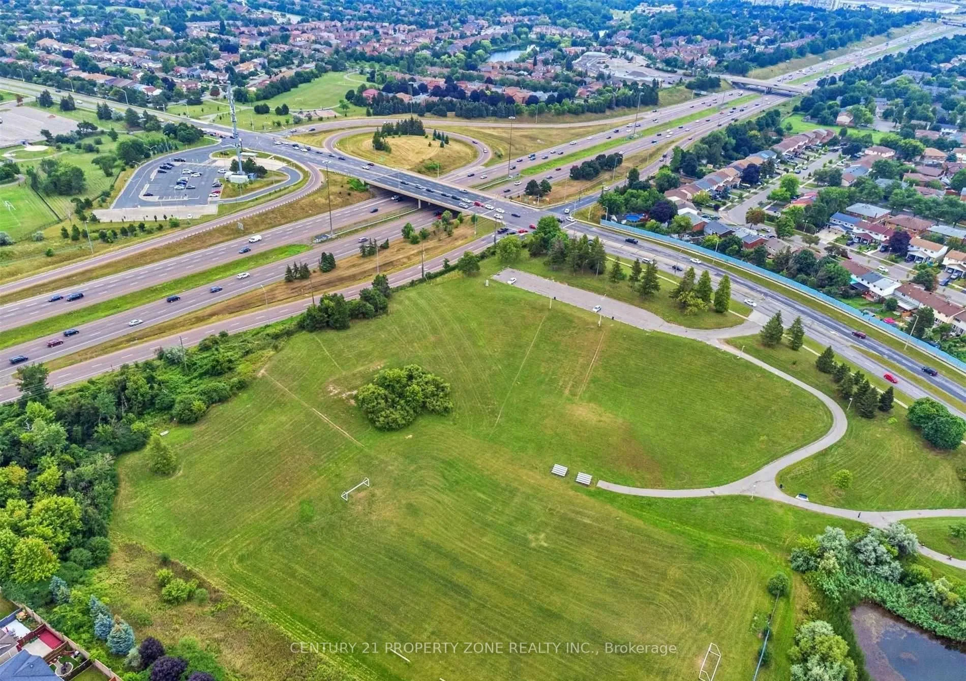 Photo 17 of 118 Calm Waters Crescent, Brampton, Madoc — HOMEH