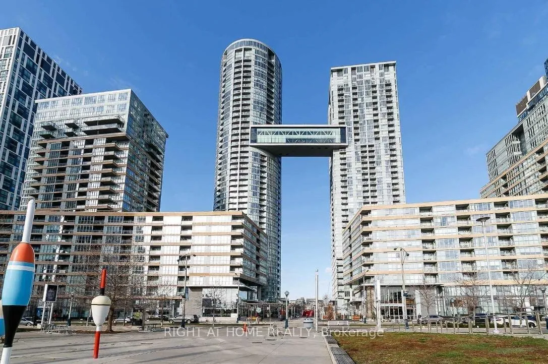 Photo 2 of Unit 2709, 15 Iceboat Terrace, Toronto, Waterfront Communities — HOMEH