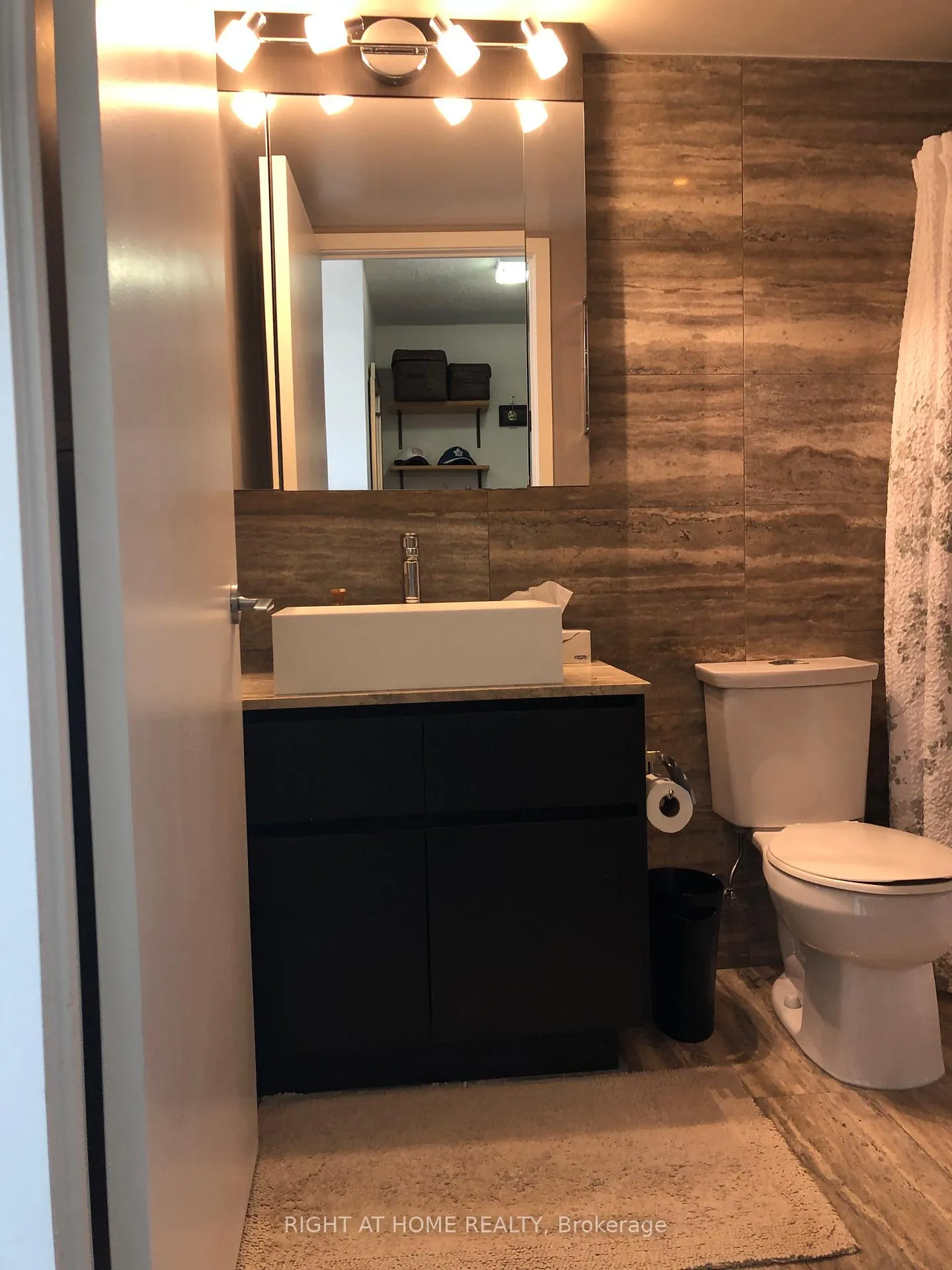 Photo 11 of Unit 2709, 15 Iceboat Terrace, Toronto, Waterfront Communities — HOMEH