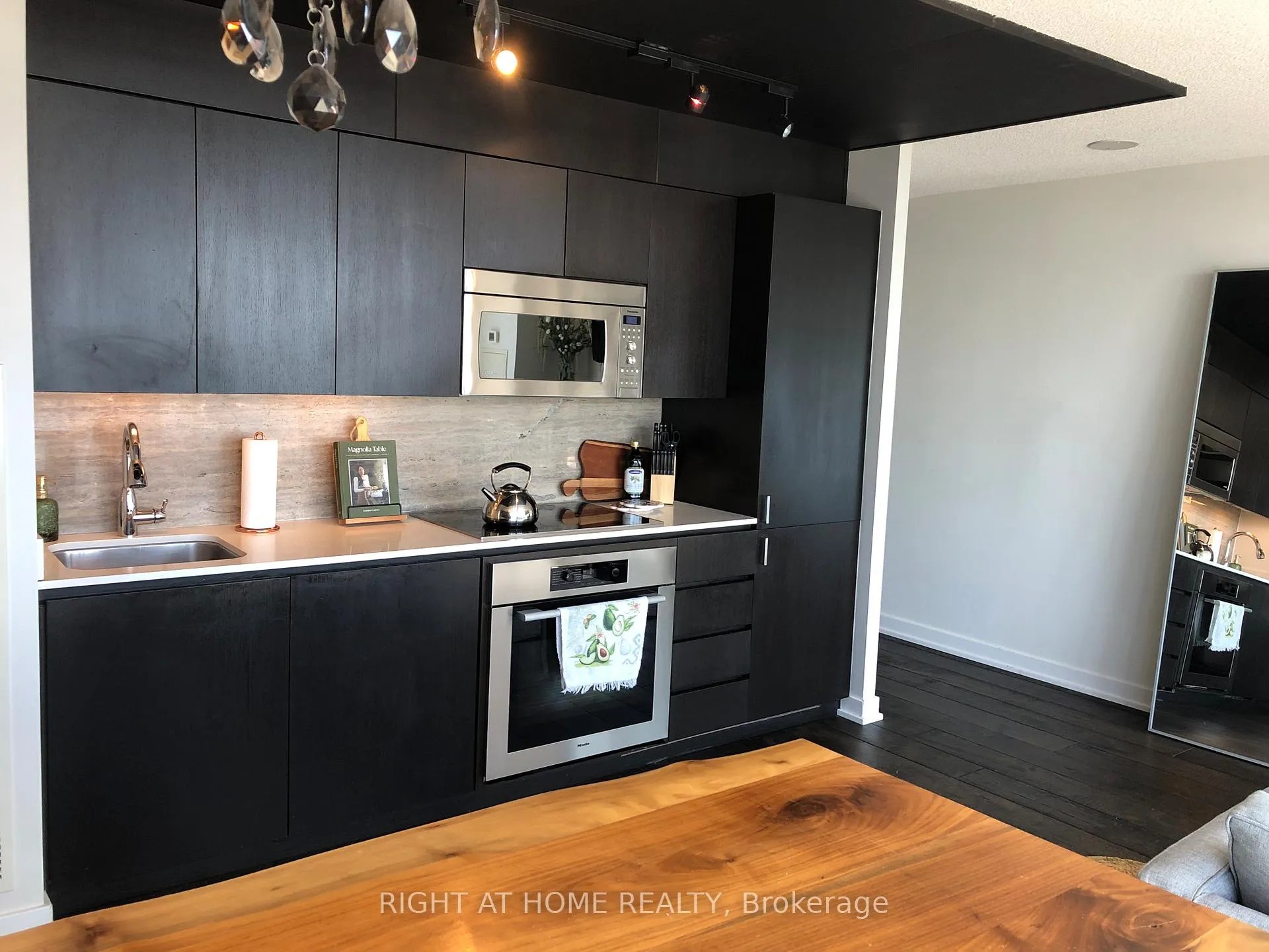 Photo 16 of Unit 2709, 15 Iceboat Terrace, Toronto, Waterfront Communities — HOMEH