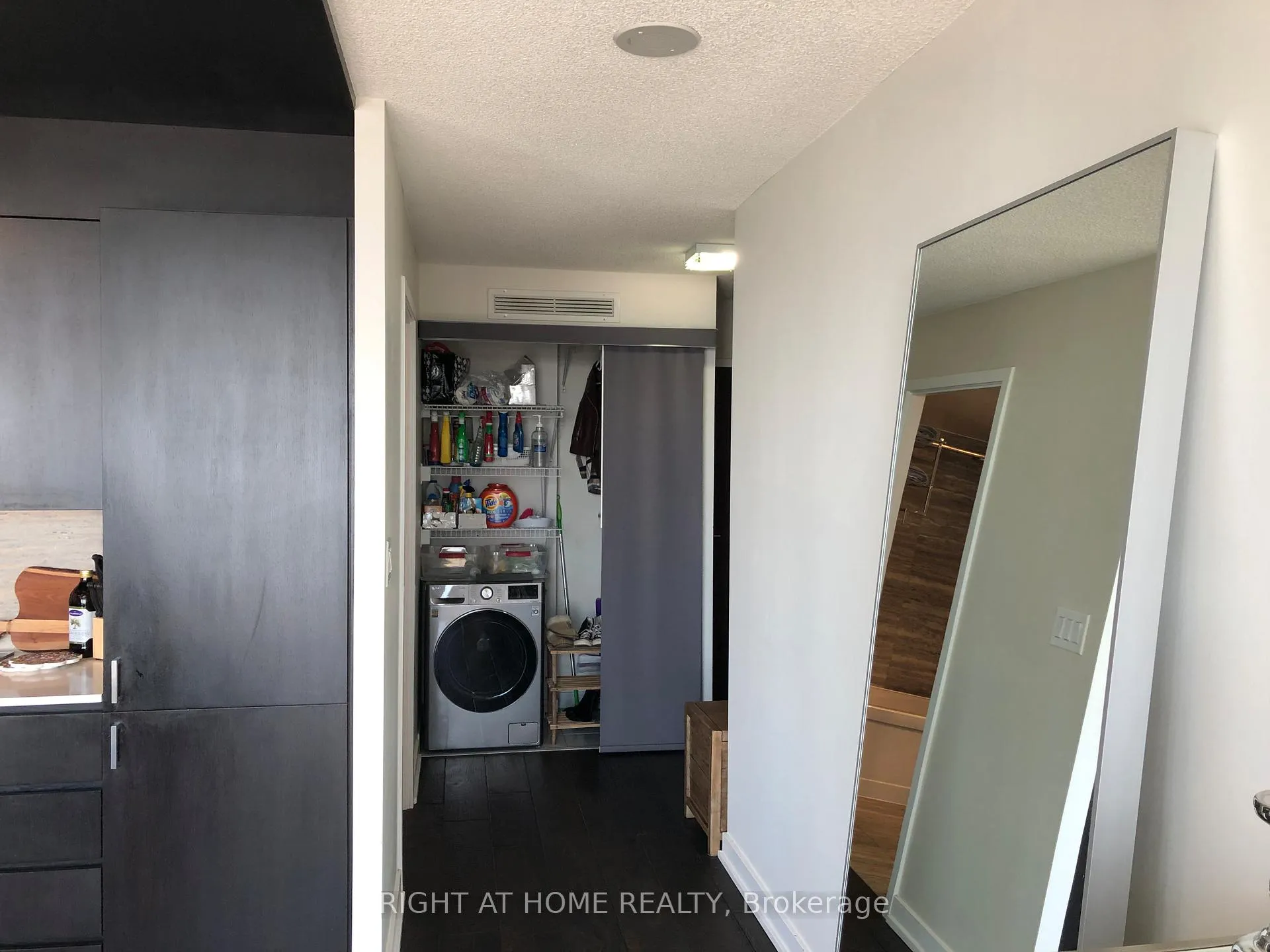 Photo 29 of Unit 2709, 15 Iceboat Terrace, Toronto, Waterfront Communities — HOMEH