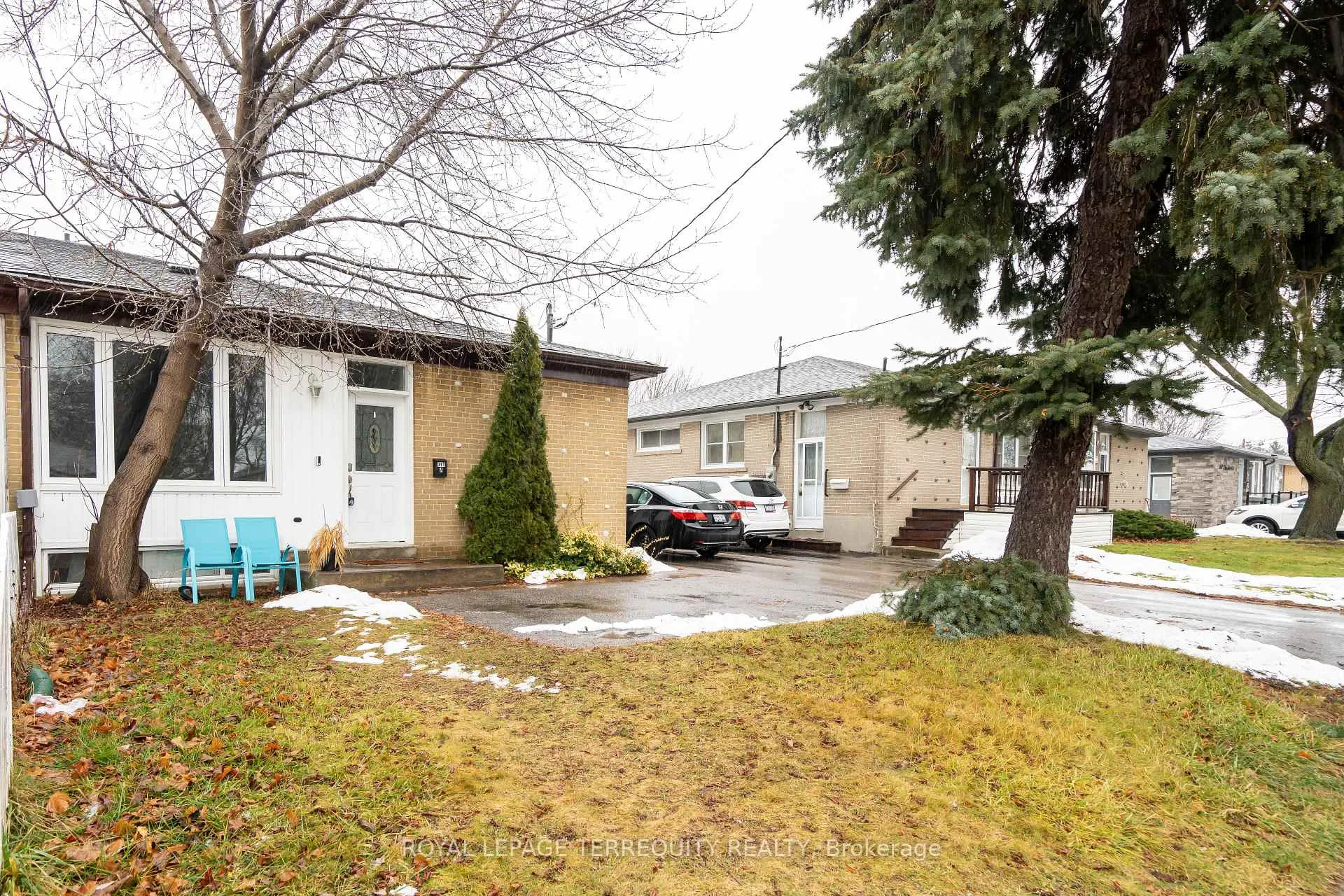 Photo 5 of 311 Dovedale Drive, Whitby, Downtown Whitby — HOMEH