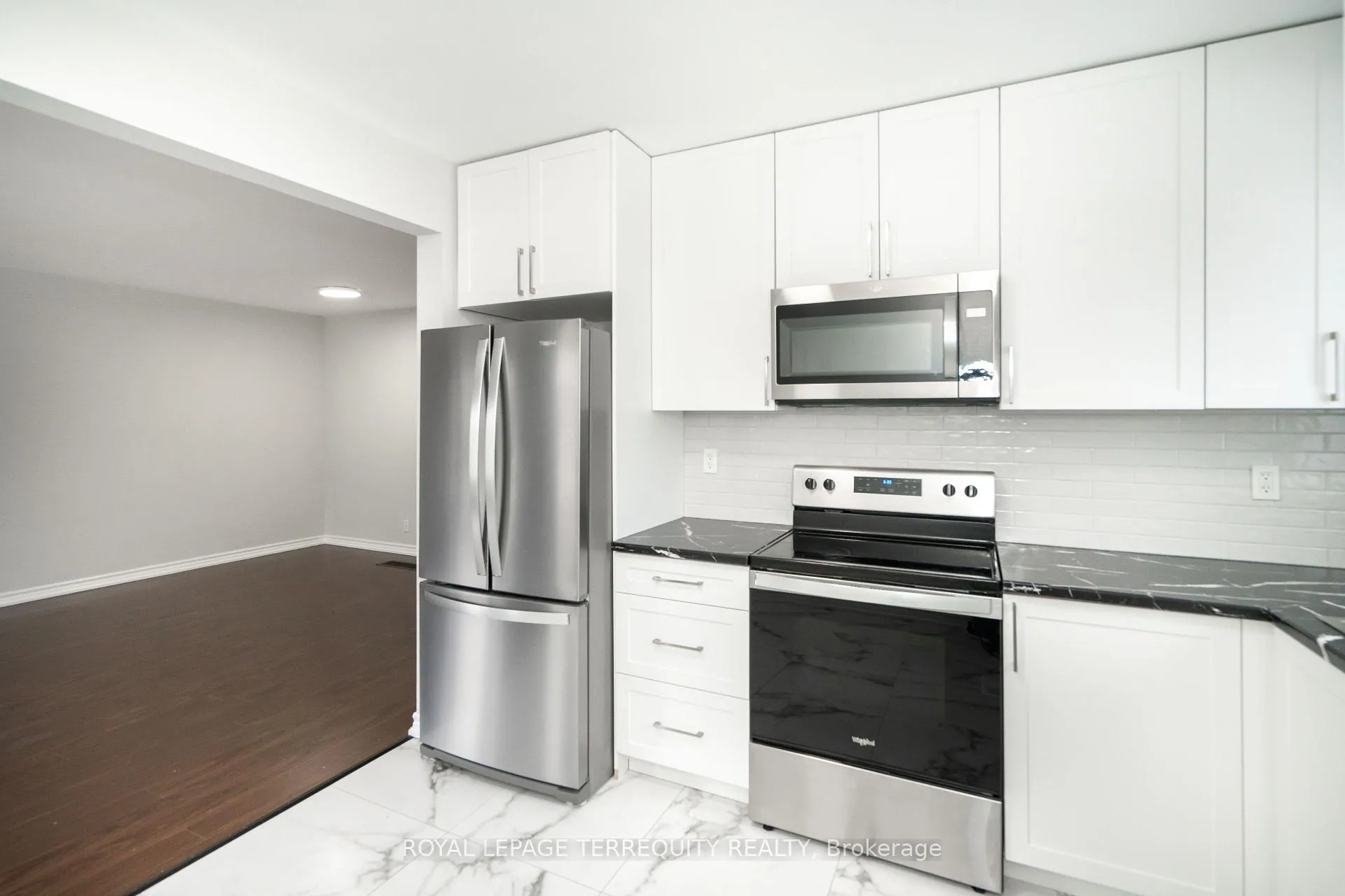 Photo 14 of 311 Dovedale Drive, Whitby, Downtown Whitby — HOMEH
