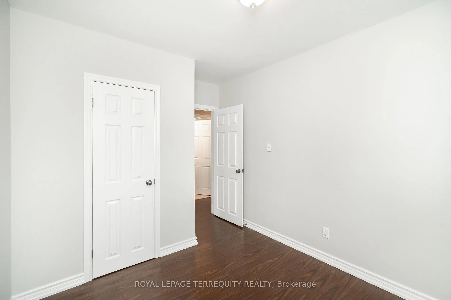 Photo 18 of 311 Dovedale Drive, Whitby, Downtown Whitby — HOMEH