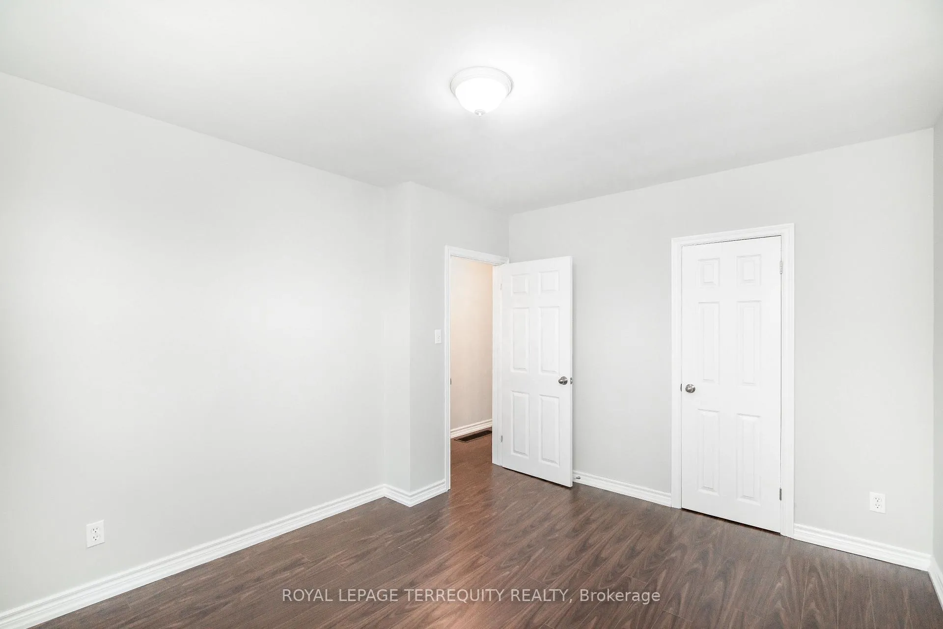 Photo 21 of 311 Dovedale Drive, Whitby, Downtown Whitby — HOMEH