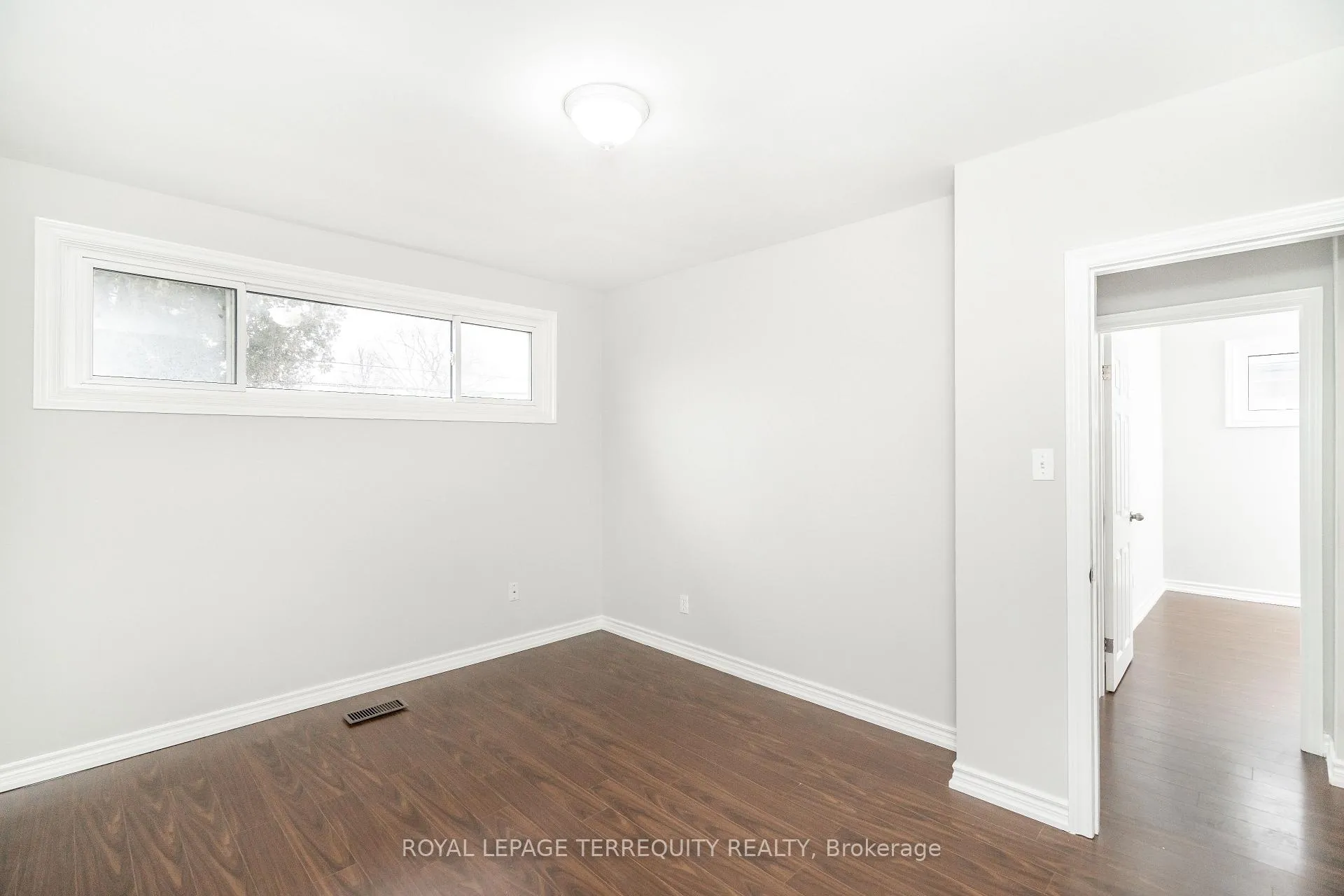 Photo 22 of 311 Dovedale Drive, Whitby, Downtown Whitby — HOMEH